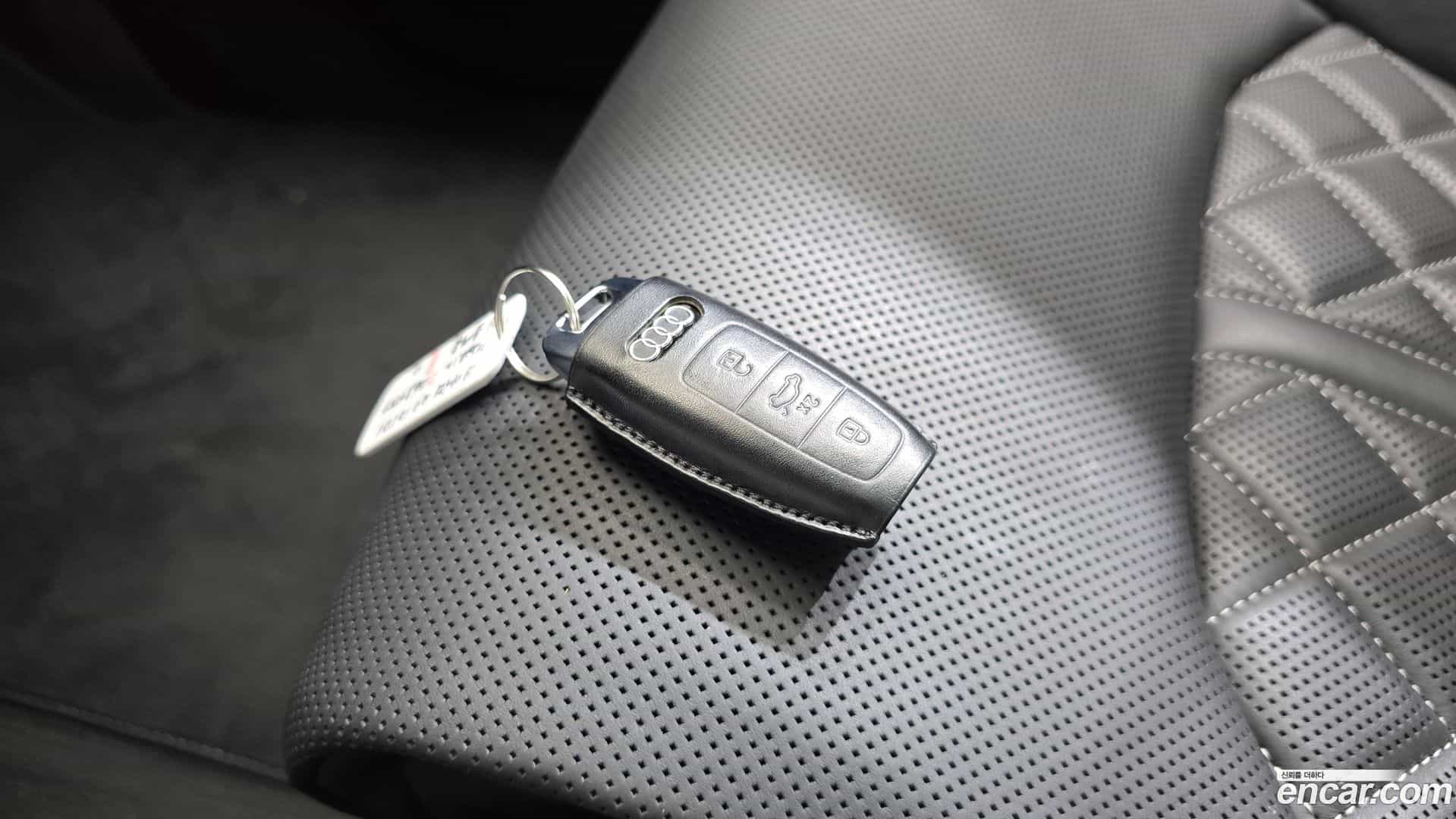 Q7 Audi 2023.11-OPTION-019