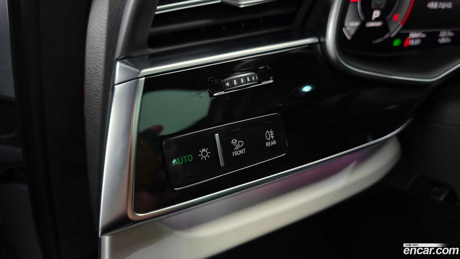Q7 Audi 2023.11-OPTION-023
