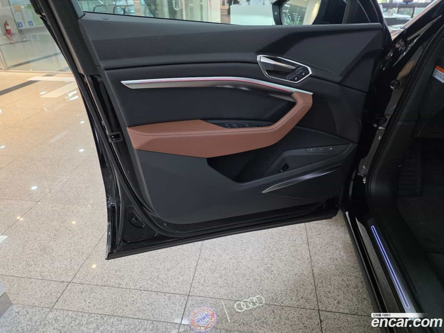 Q8 e-tron Audi 2024.11-OPTION-015