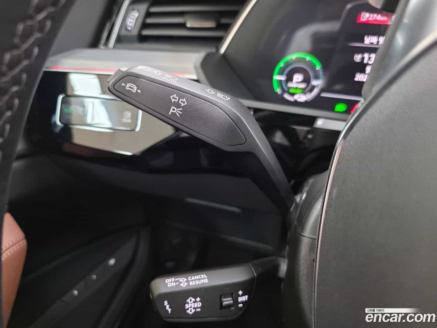 Q8 e-tron Audi 2024.11-OPTION-017