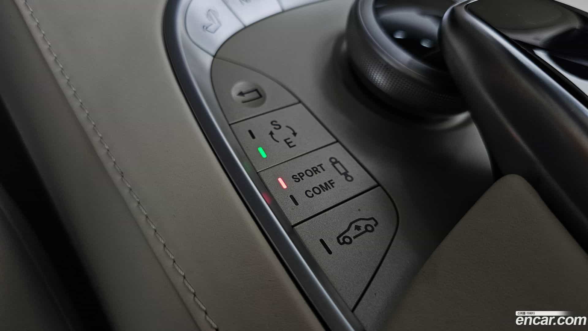 S-Class Mercedes-Benz 2017.10-OPTION-023