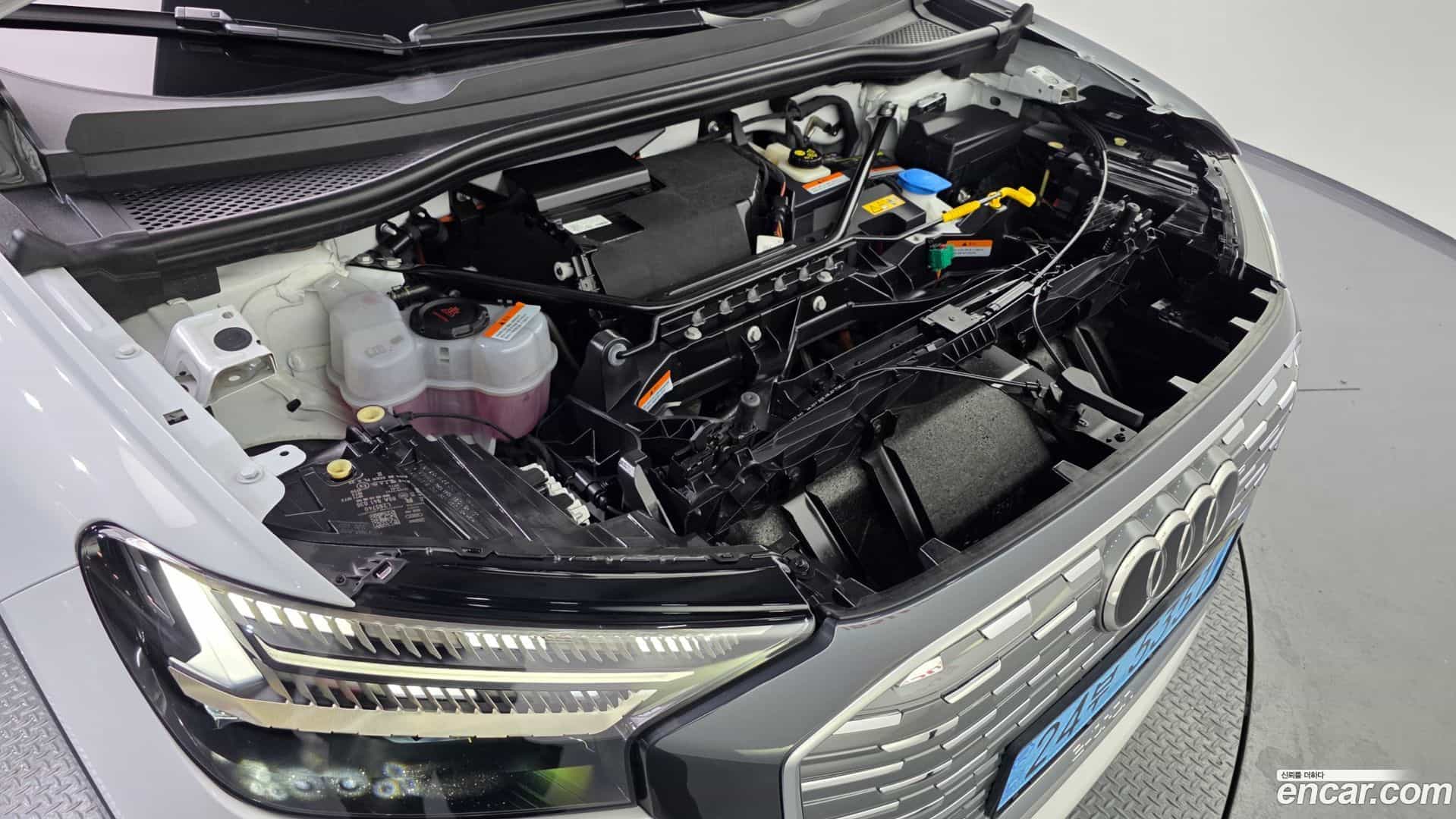 Q4 e-tron Audi 2022.9-OUTER-006