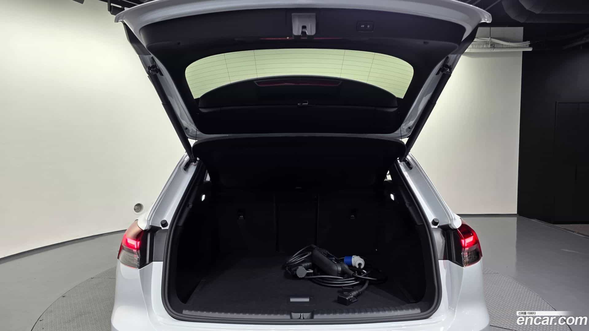 Q4 e-tron Audi 2022.9-OPTION-024