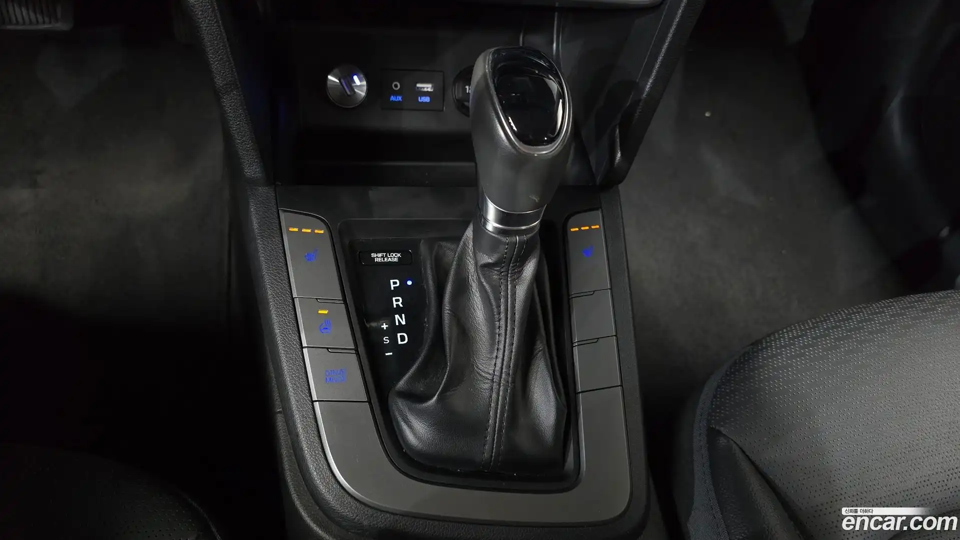 AVANTE Hyundai 2020.2-INNER-009