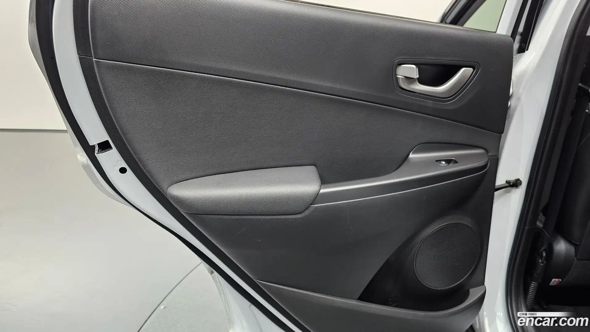 Kona Hyundai 2017.6-INNER-035