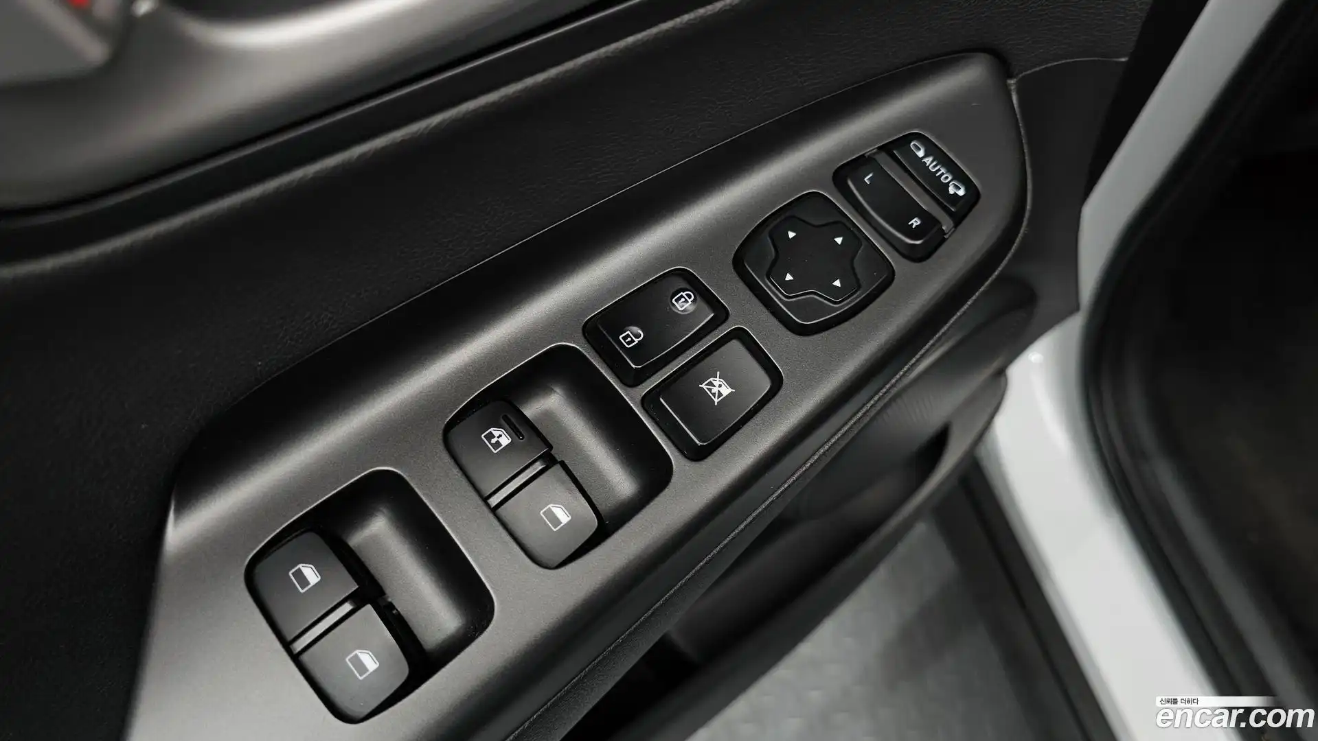 Kona Hyundai 2017.6-OPTION-041