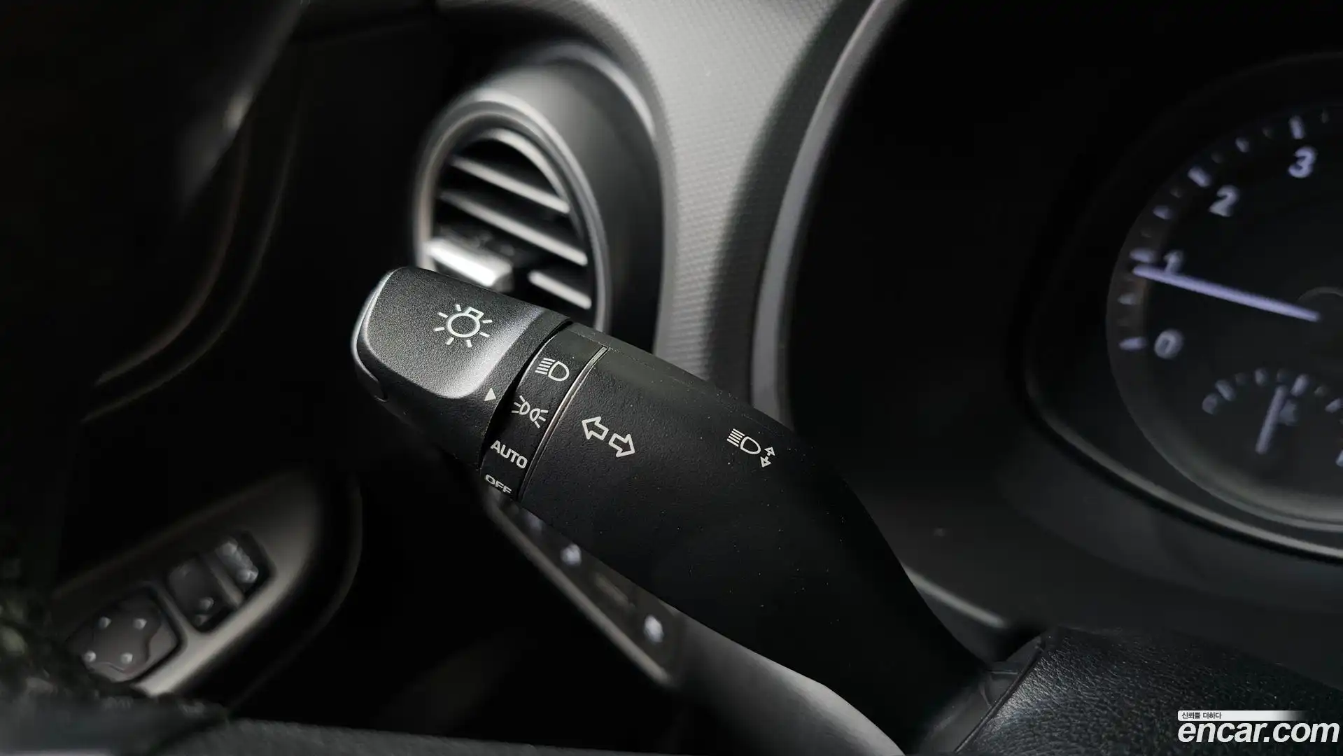 Kona Hyundai 2017.6-OPTION-042
