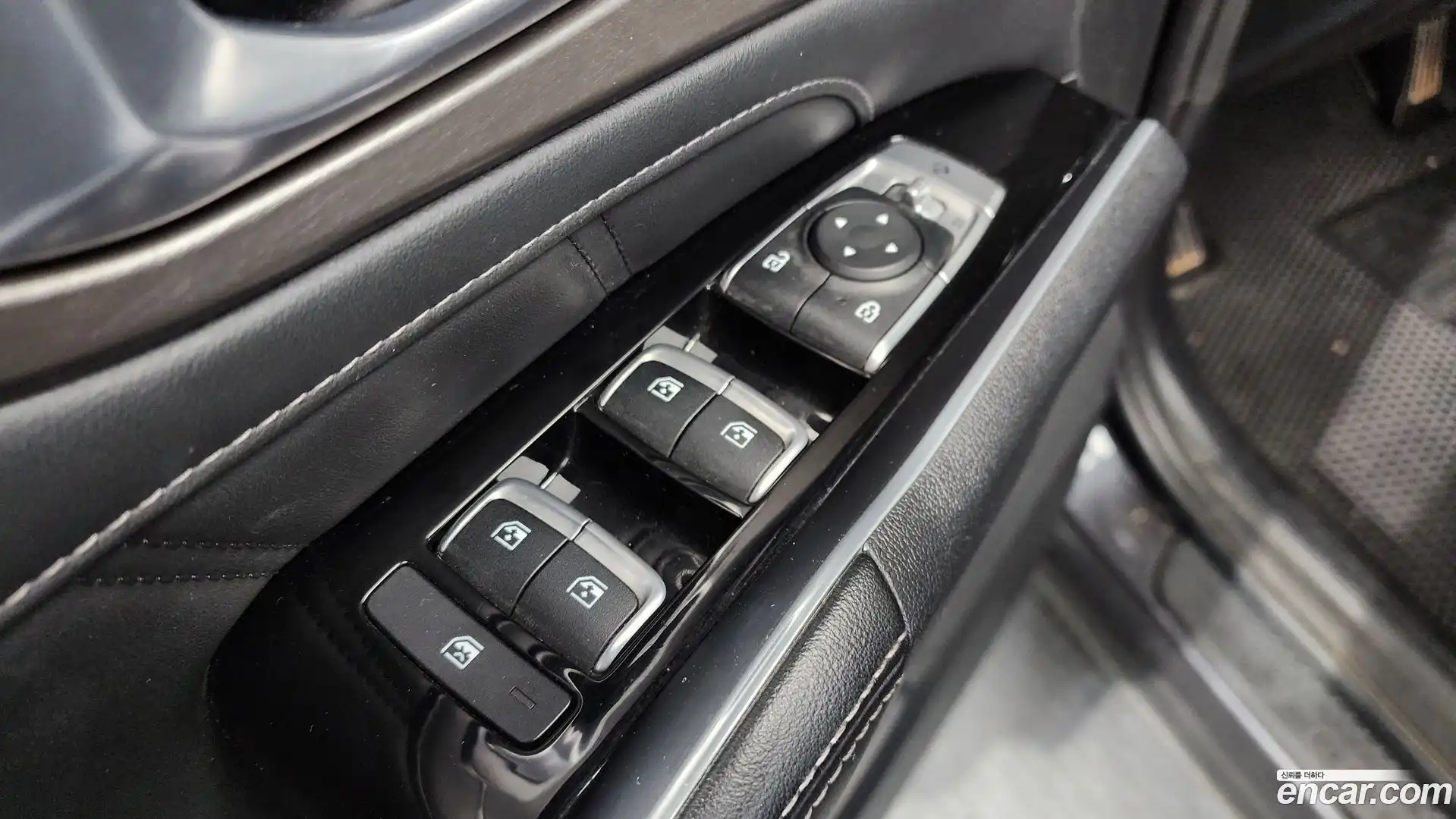 Sorento Kia 2020.6-OPTION-042
