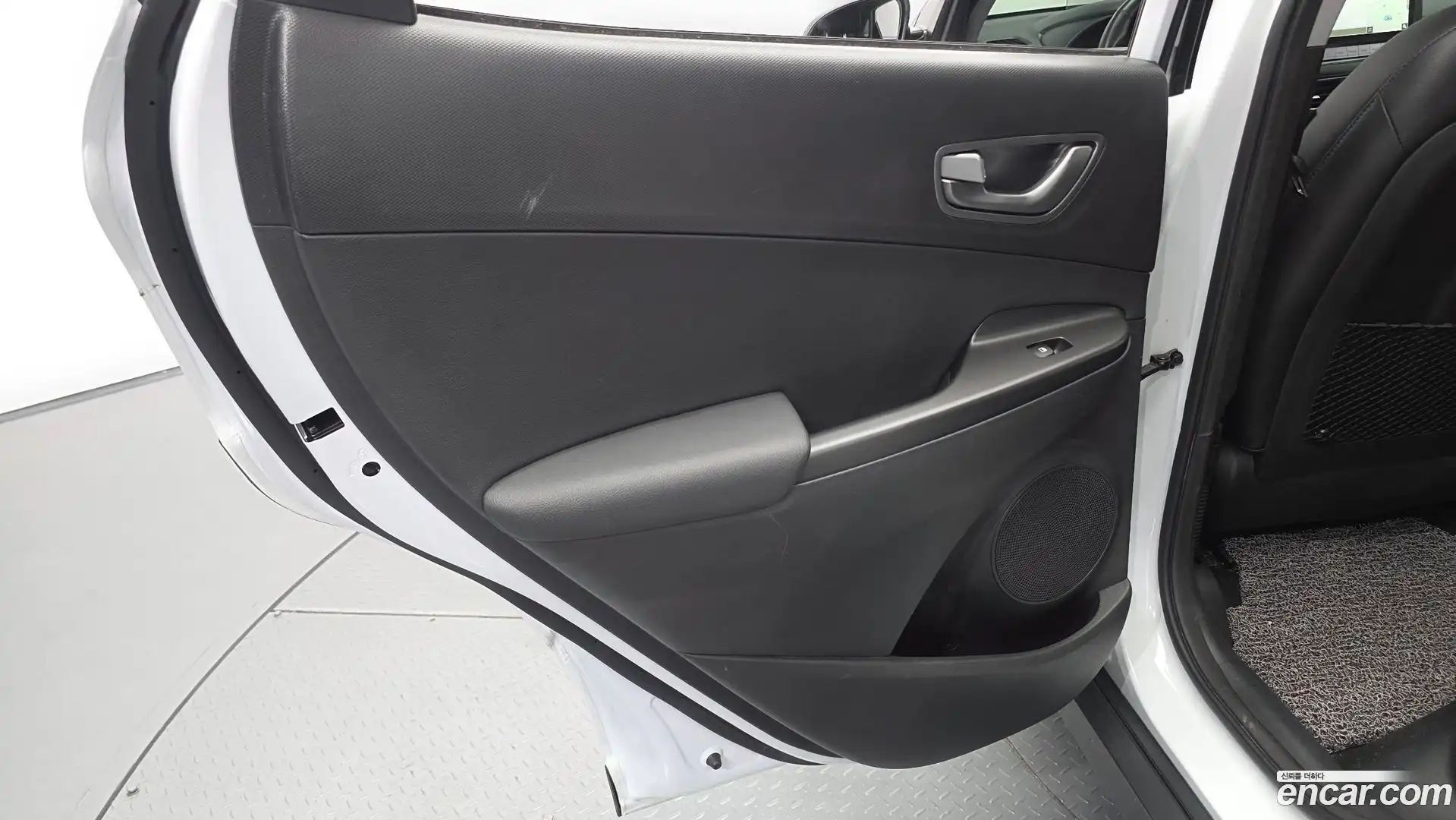 Kona Hyundai 2020.4-INNER-035