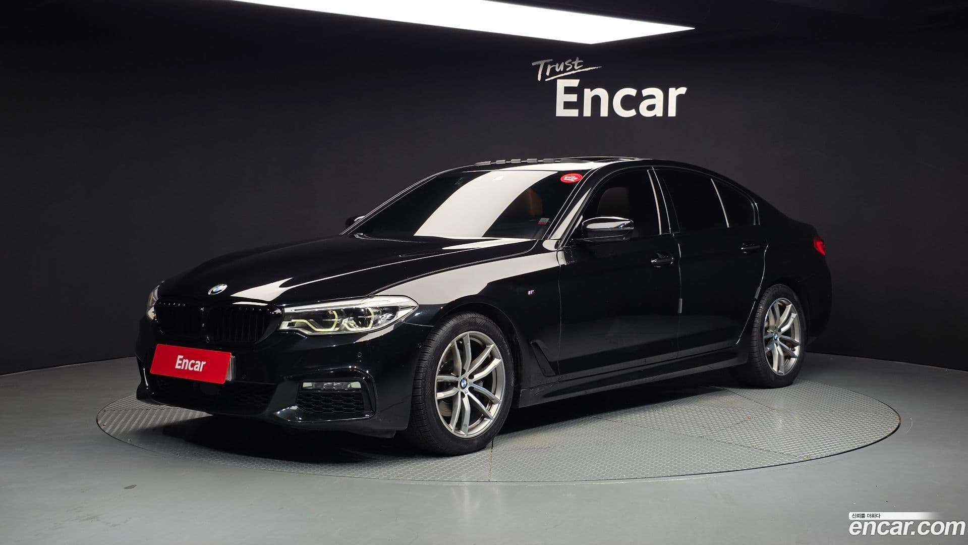 Main__Slider__Photo:5-Series BMW 2017.7-0