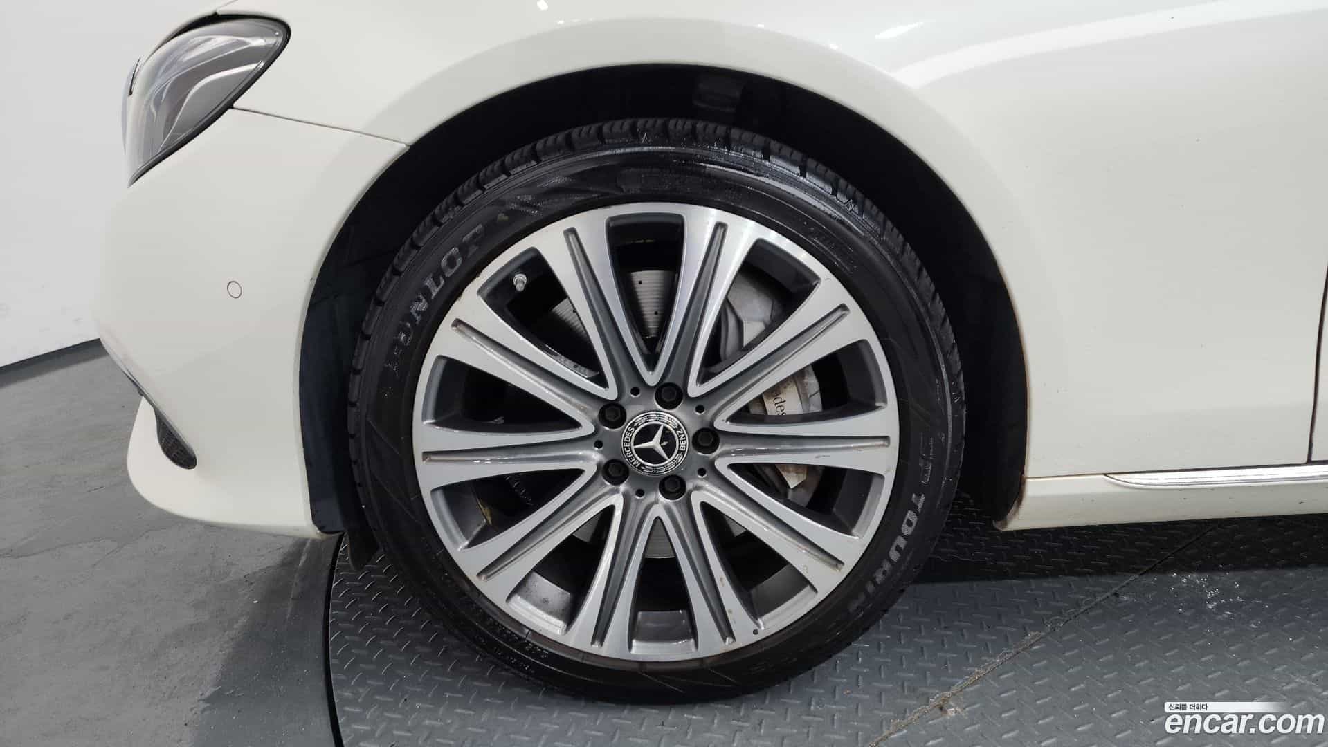 E-Class Mercedes-Benz 2017.7-OUTER-005