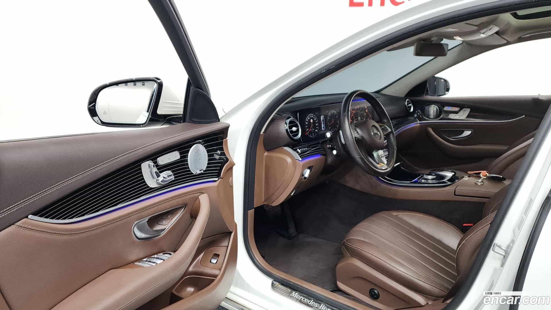 E-Class Mercedes-Benz 2017.7-INNER-010