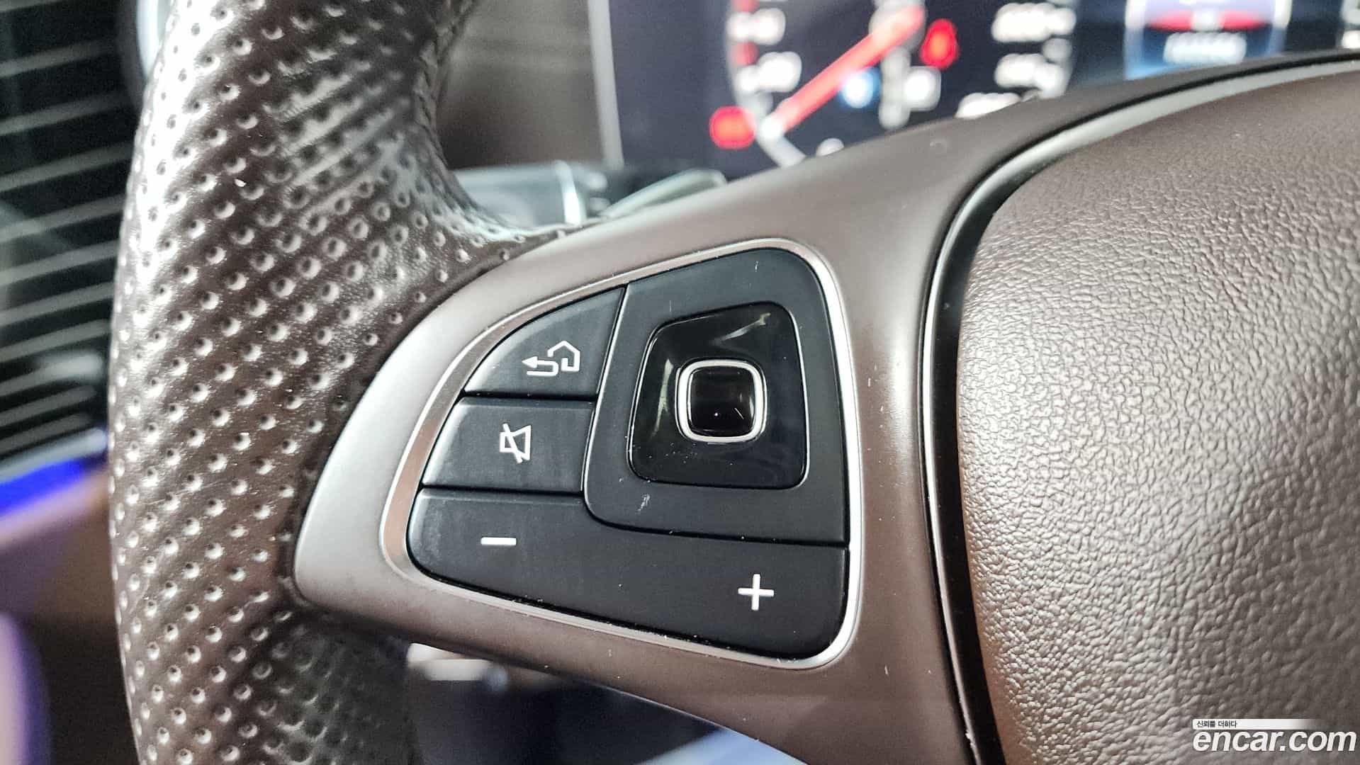 E-Class Mercedes-Benz 2017.7-OPTION-021