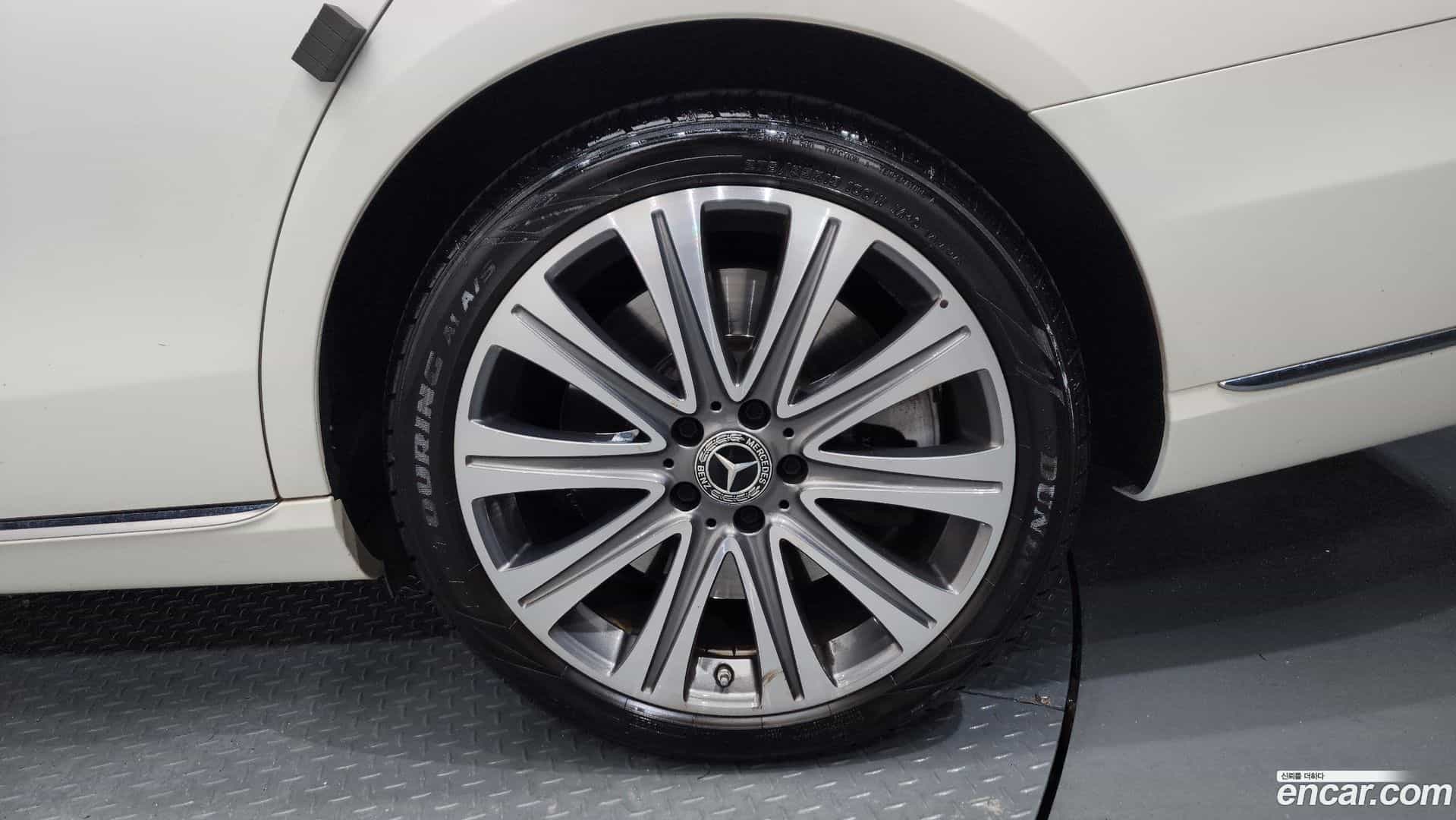 E-Class Mercedes-Benz 2017.7-OUTER-031