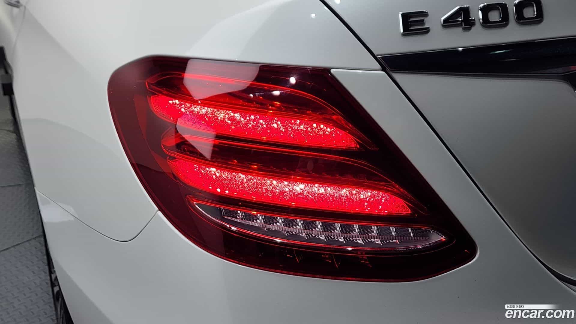 E-Class Mercedes-Benz 2017.7-OUTER-033