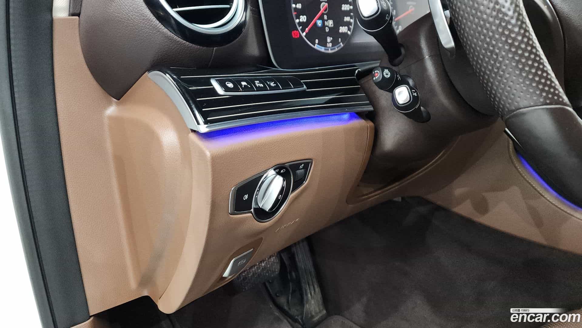 E-Class Mercedes-Benz 2017.7-OPTION-043