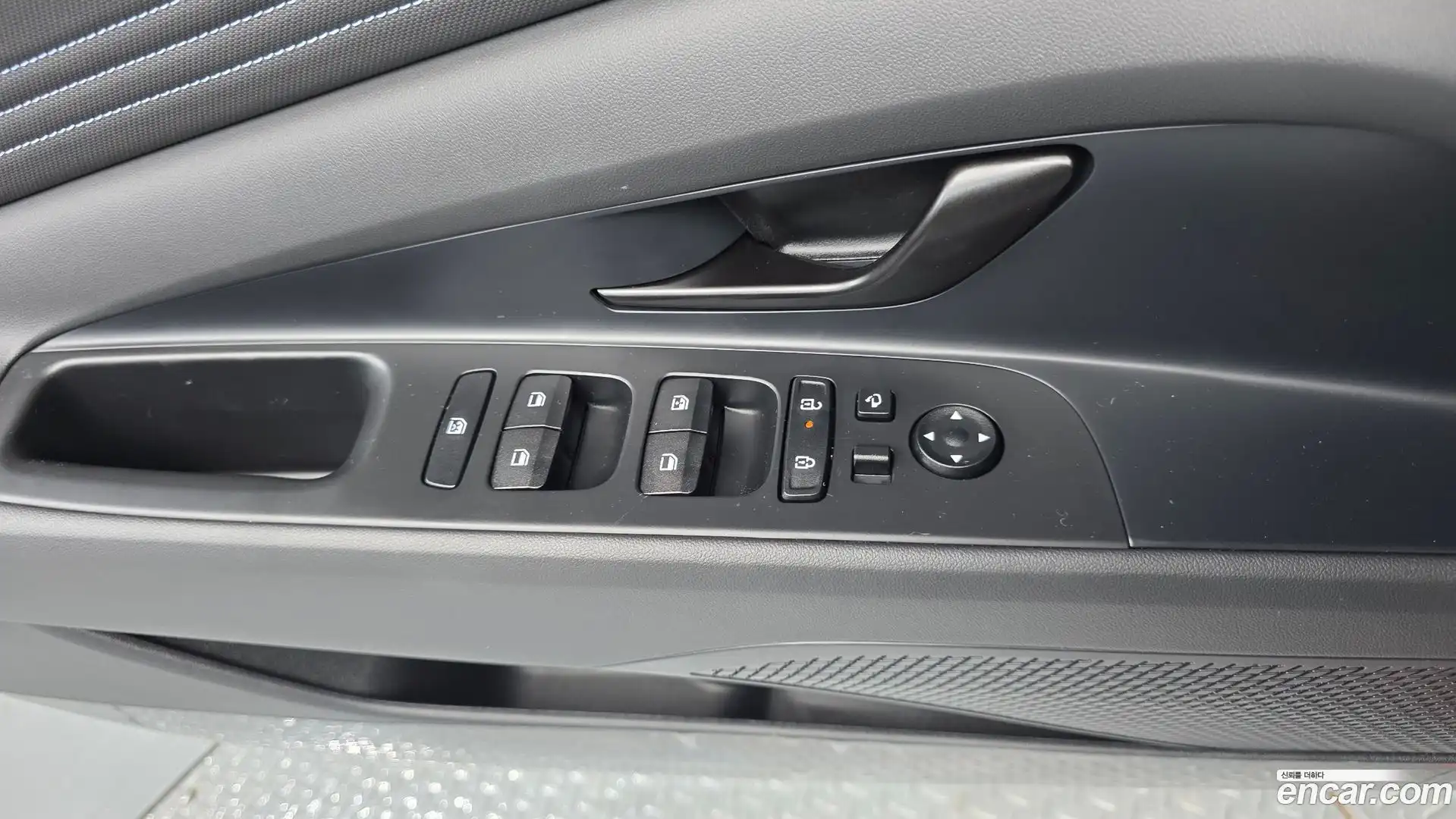 AVANTE Hyundai 2024.6-OPTION-015