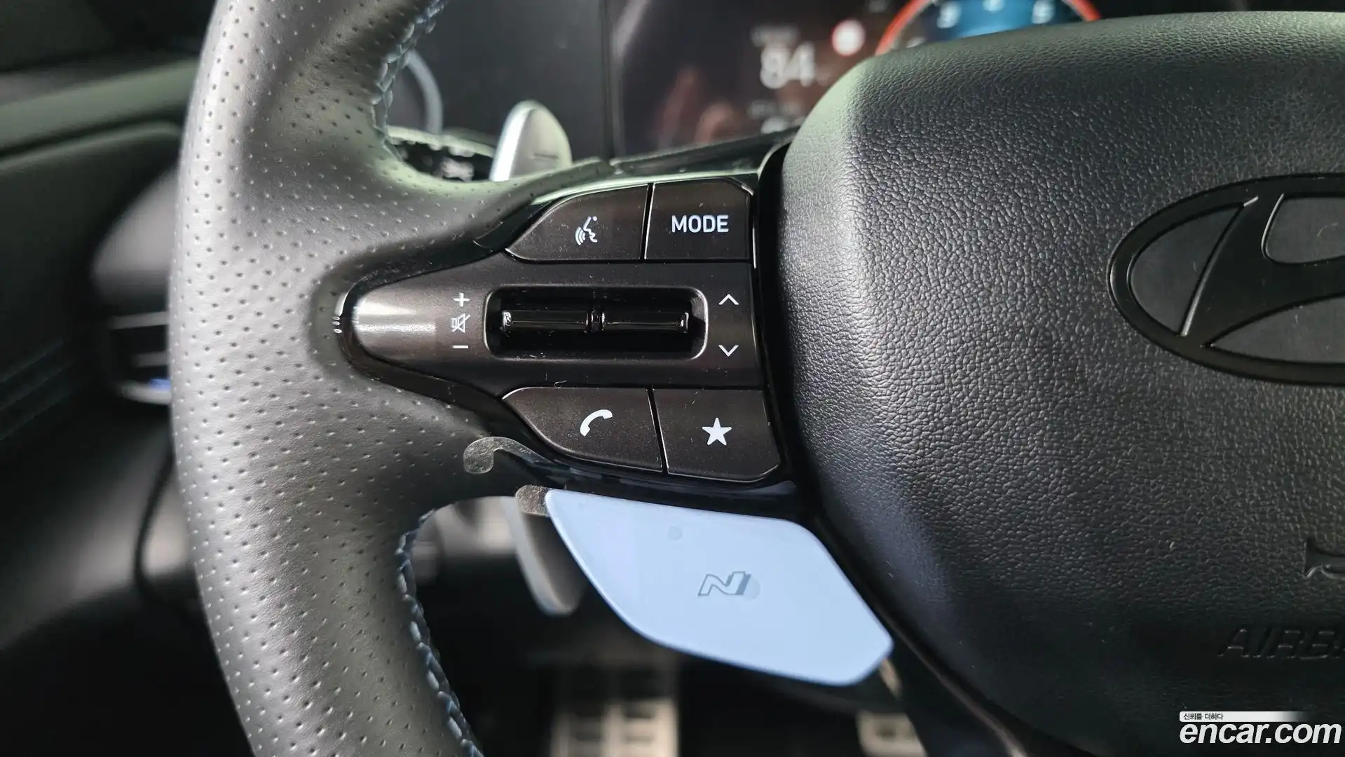 AVANTE Hyundai 2024.6-OPTION-018