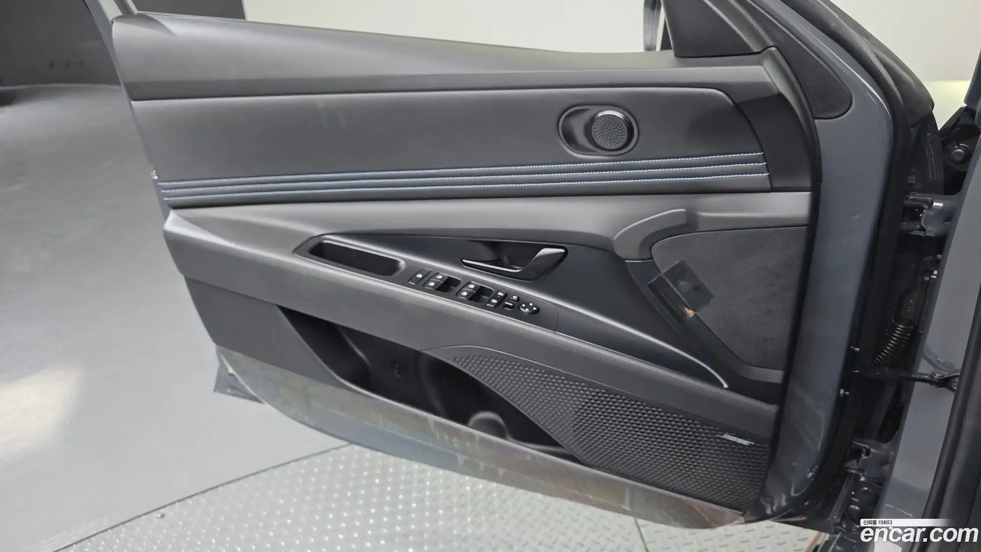 AVANTE Hyundai 2024.6-INNER-034