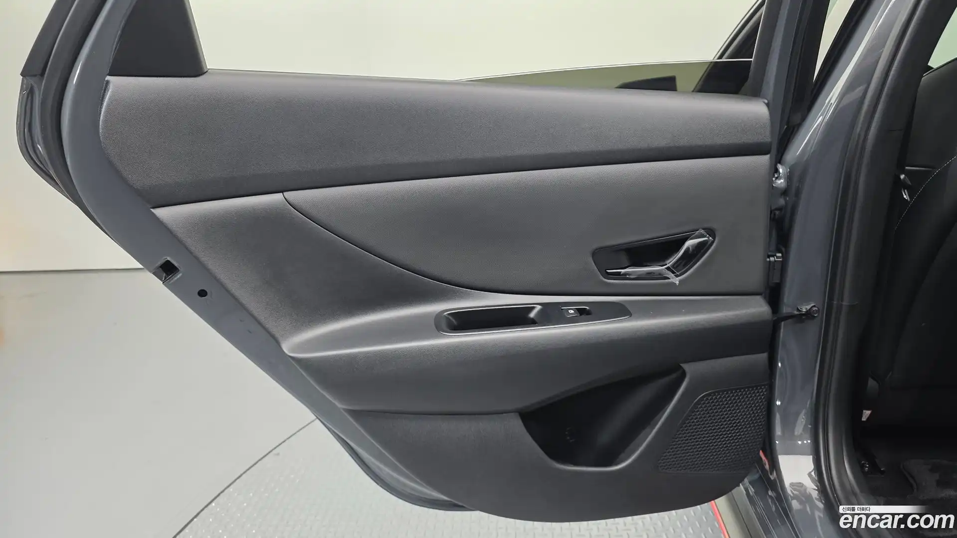 AVANTE Hyundai 2024.6-INNER-035