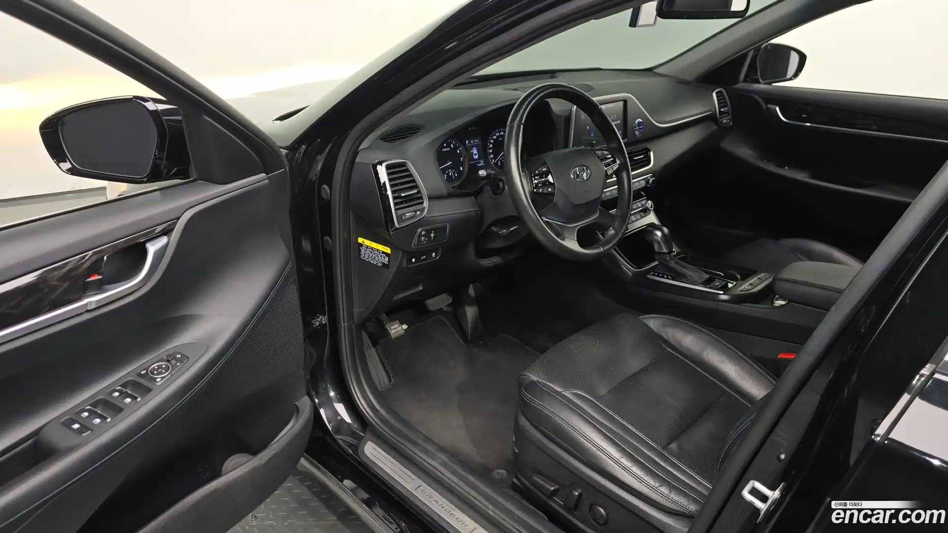 Grandeur Hyundai 2018.7-INNER-010