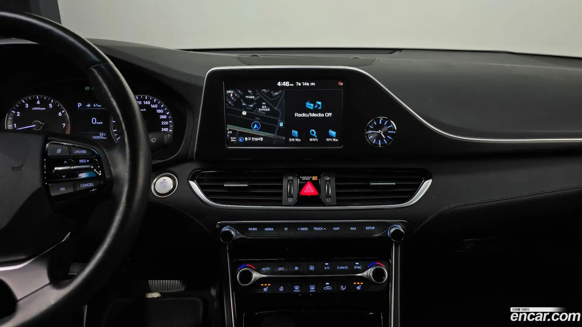 Grandeur Hyundai 2018.7-OPTION-017