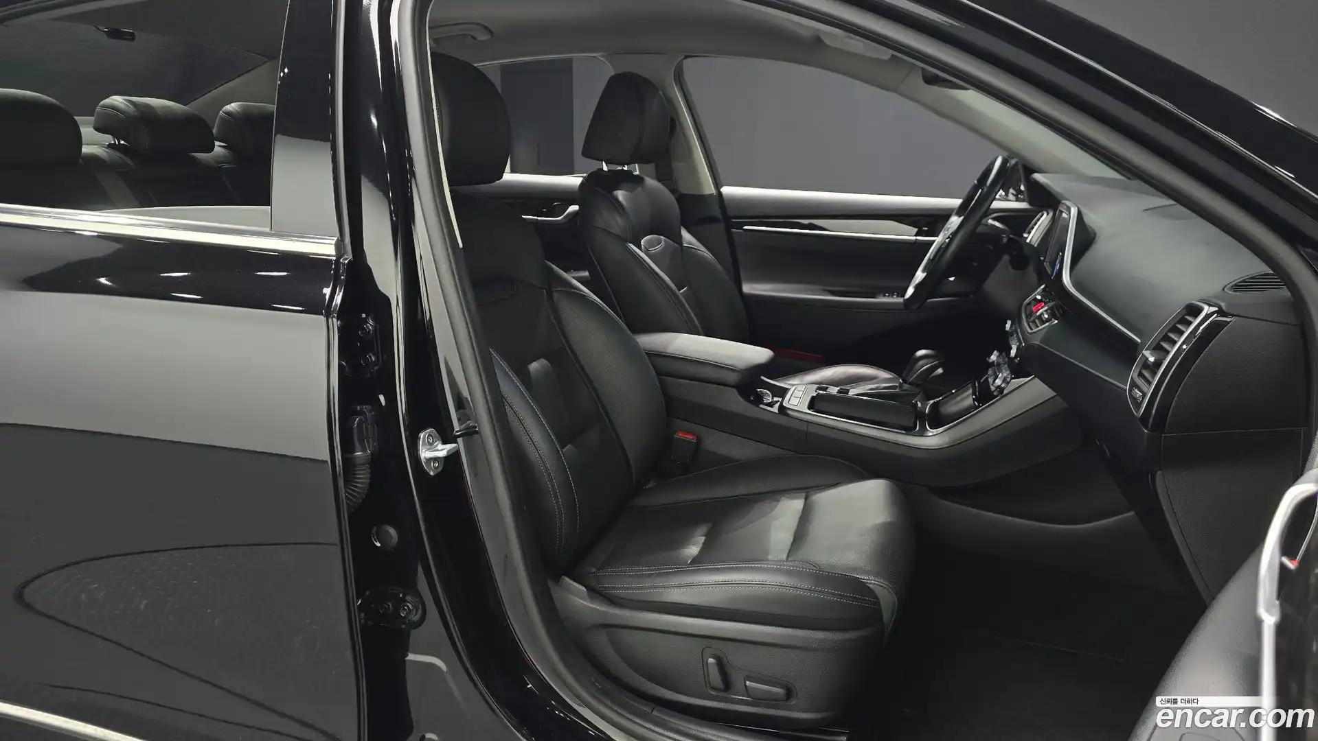 Grandeur Hyundai 2018.7-INNER-036