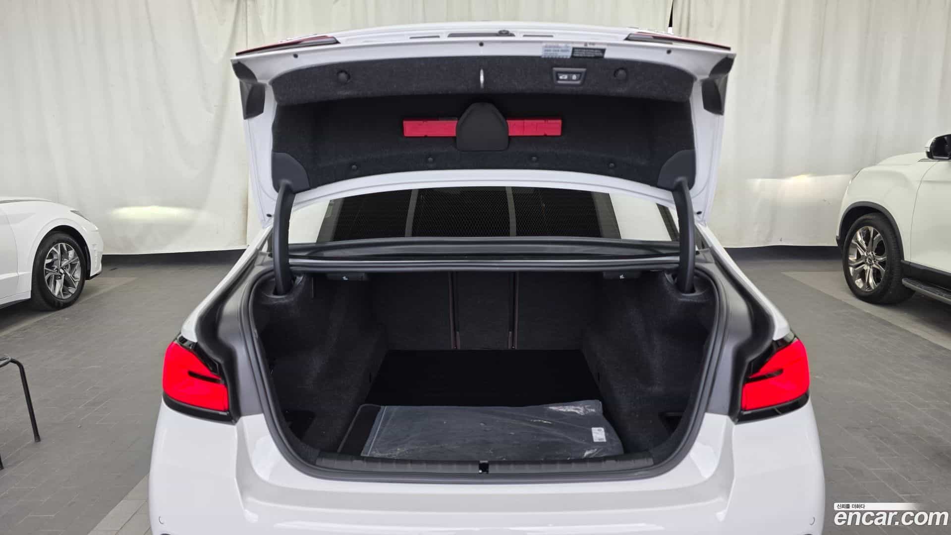 5-Series BMW 2022.10-OPTION-024