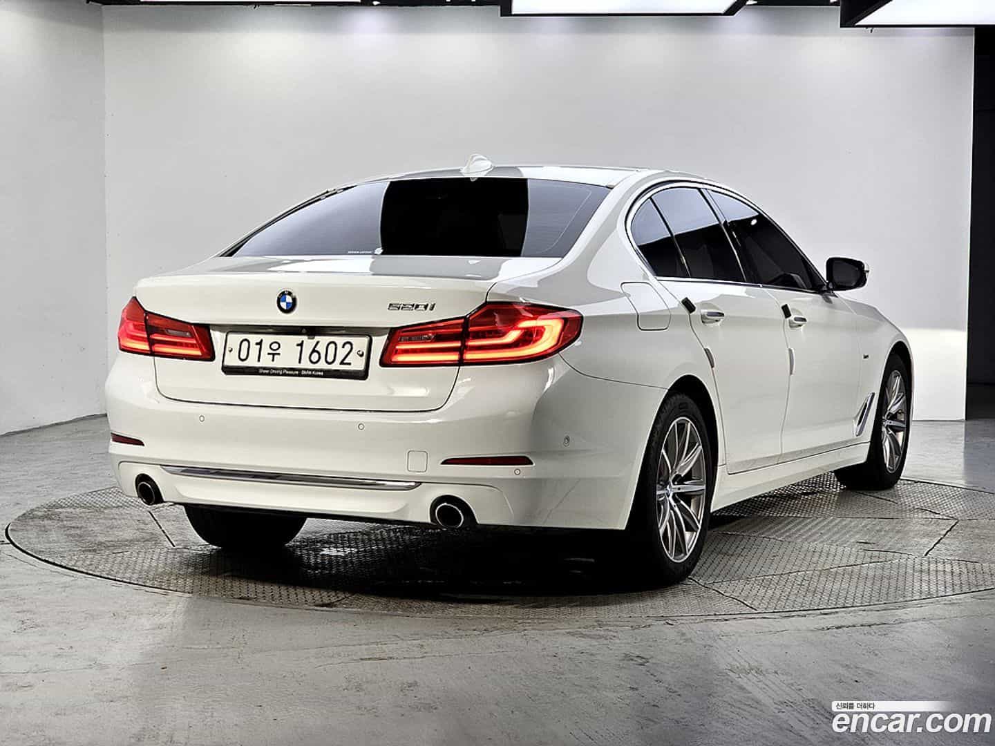 5-Series BMW 2018.11-OUTER-002