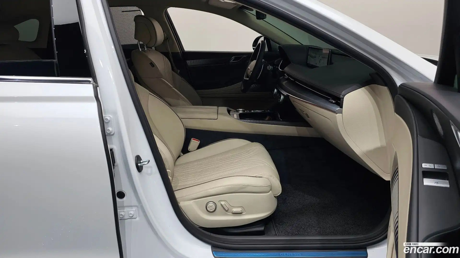 G80 Genesis 2022.7-INNER-036