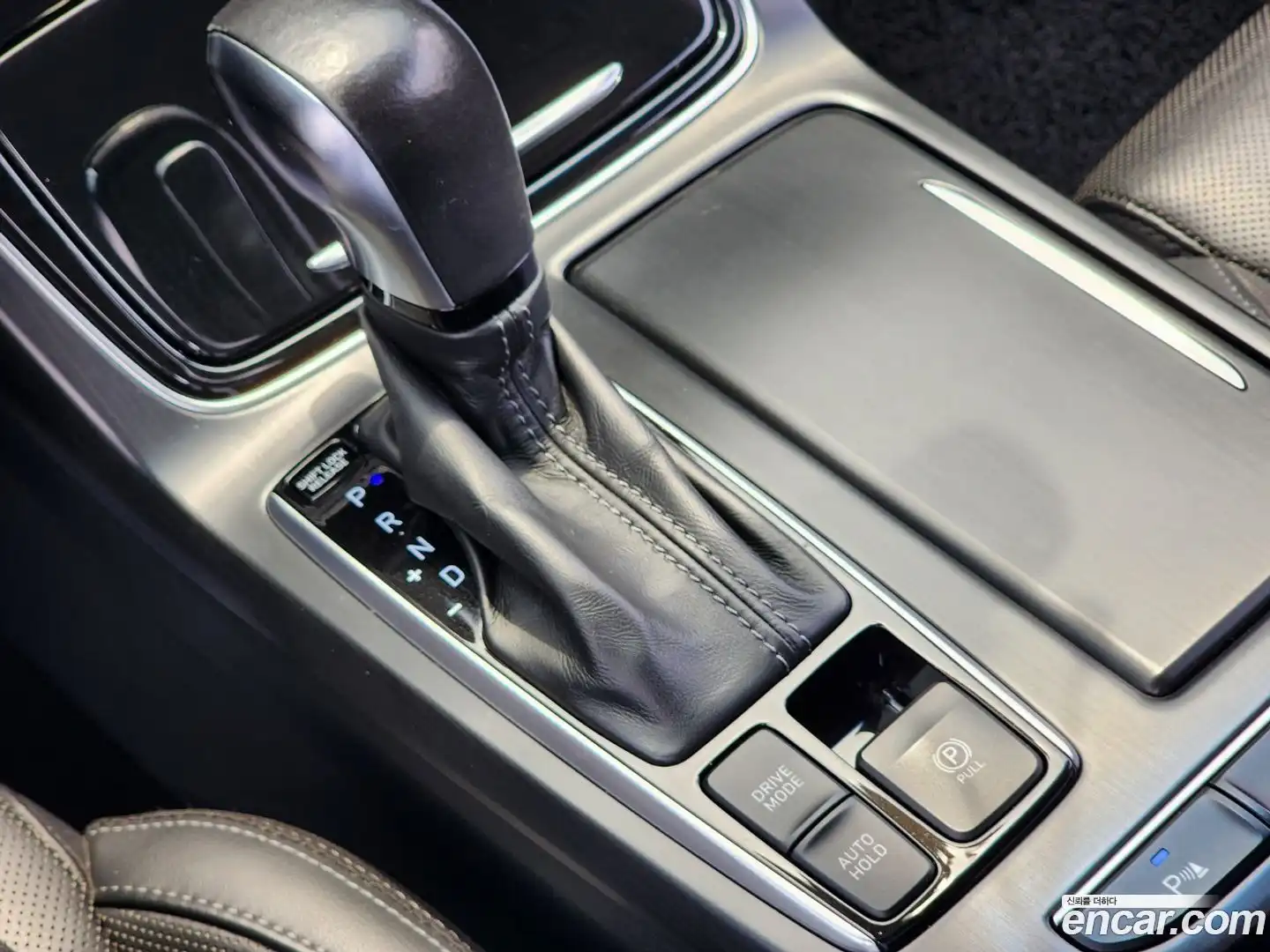 Grandeur Hyundai 2017.0-OPTION-017