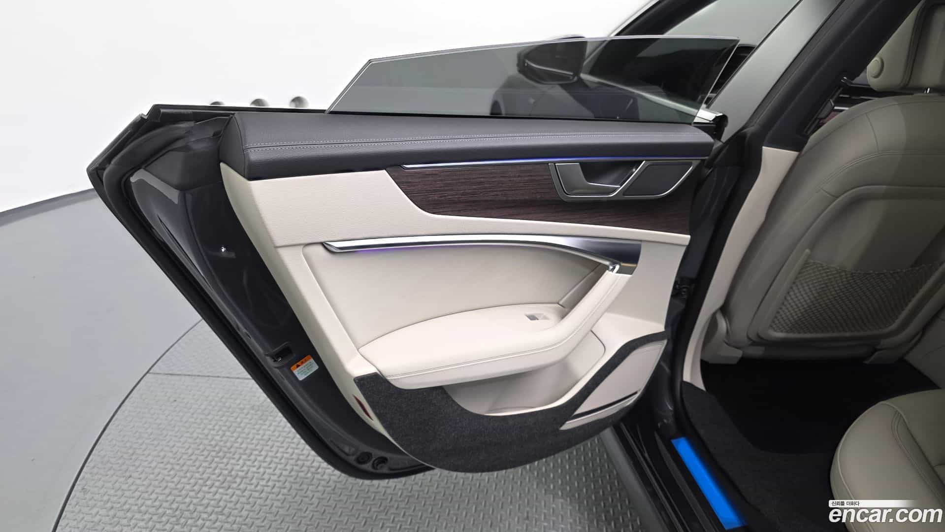 A7 Audi 2022.5-INNER-035