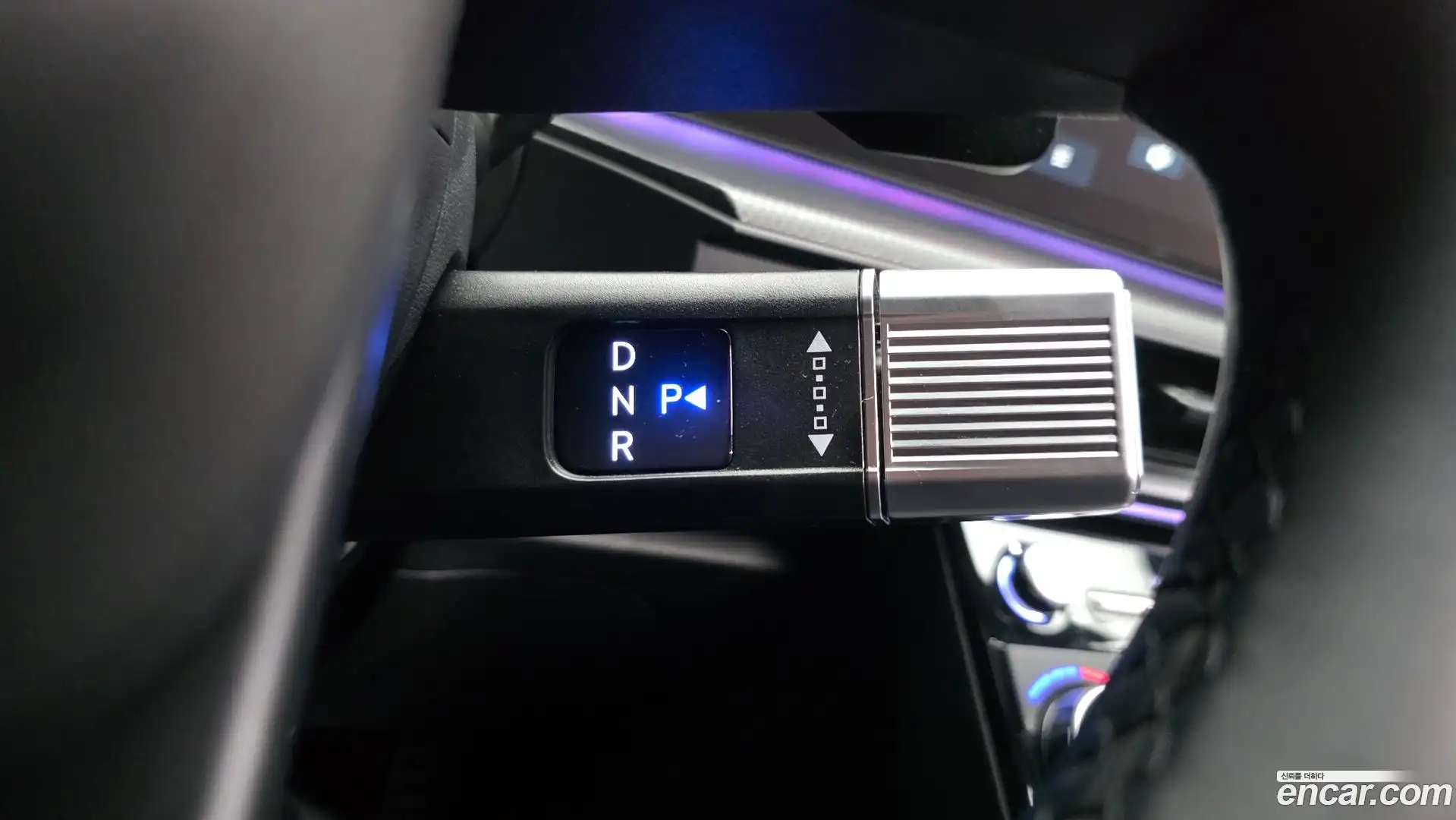 Santafe Hyundai 2024.1-INNER-009