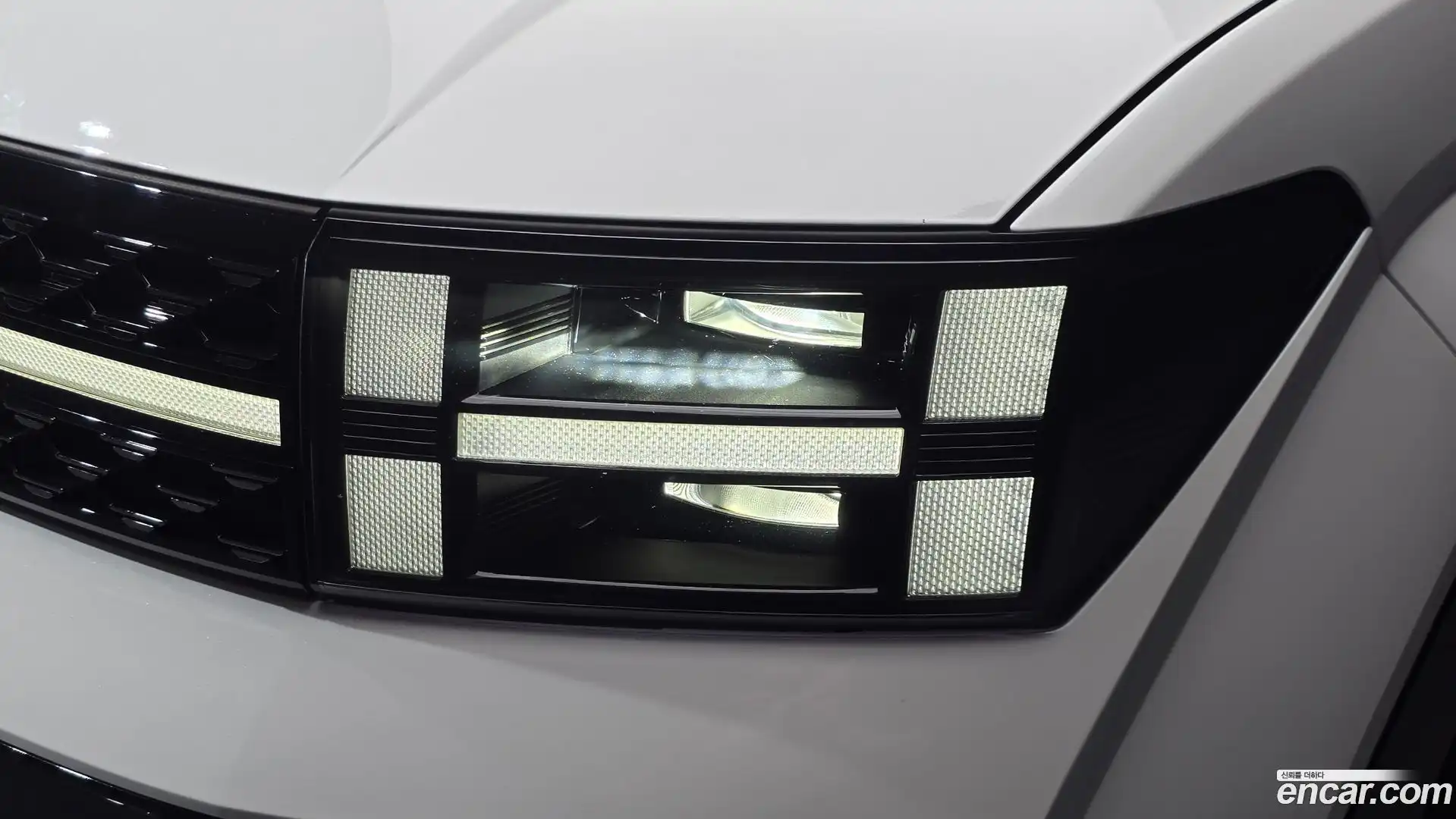 Santafe Hyundai 2024.1-OUTER-032