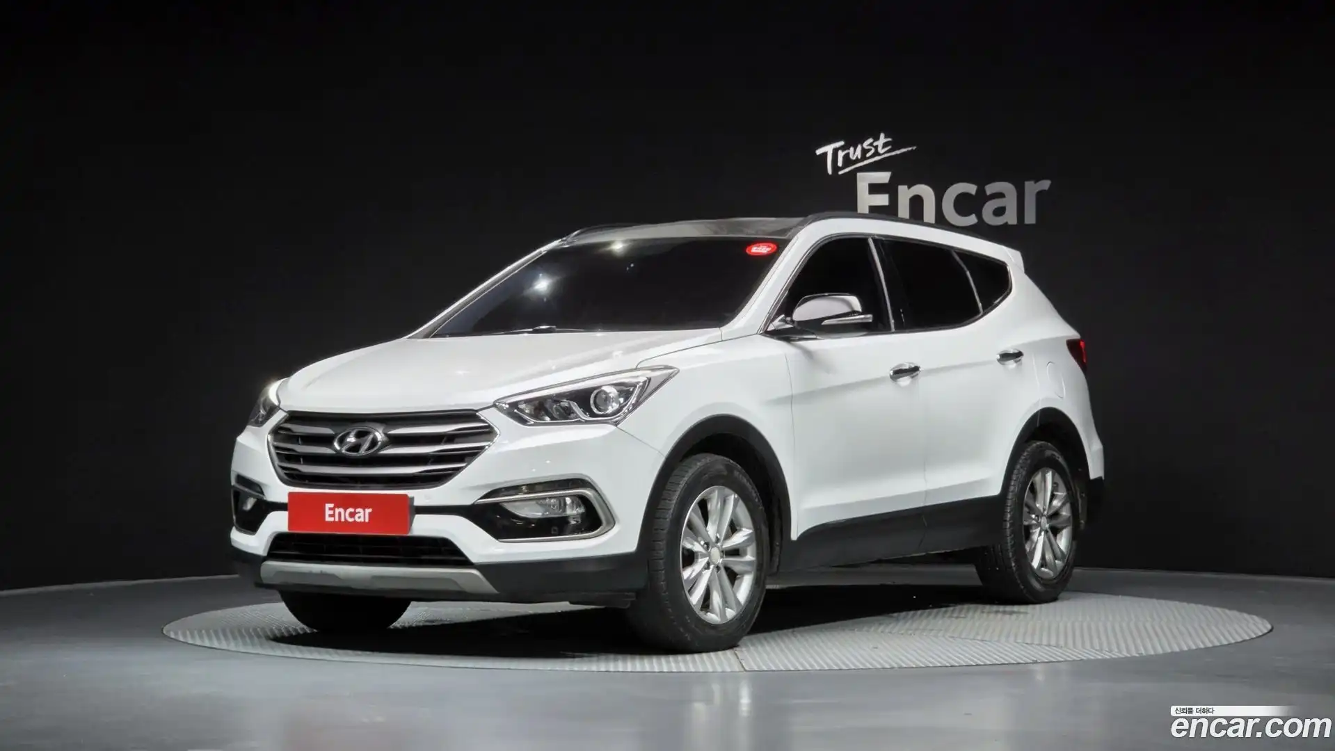 Santafe Hyundai 2017.9-OUTER-001