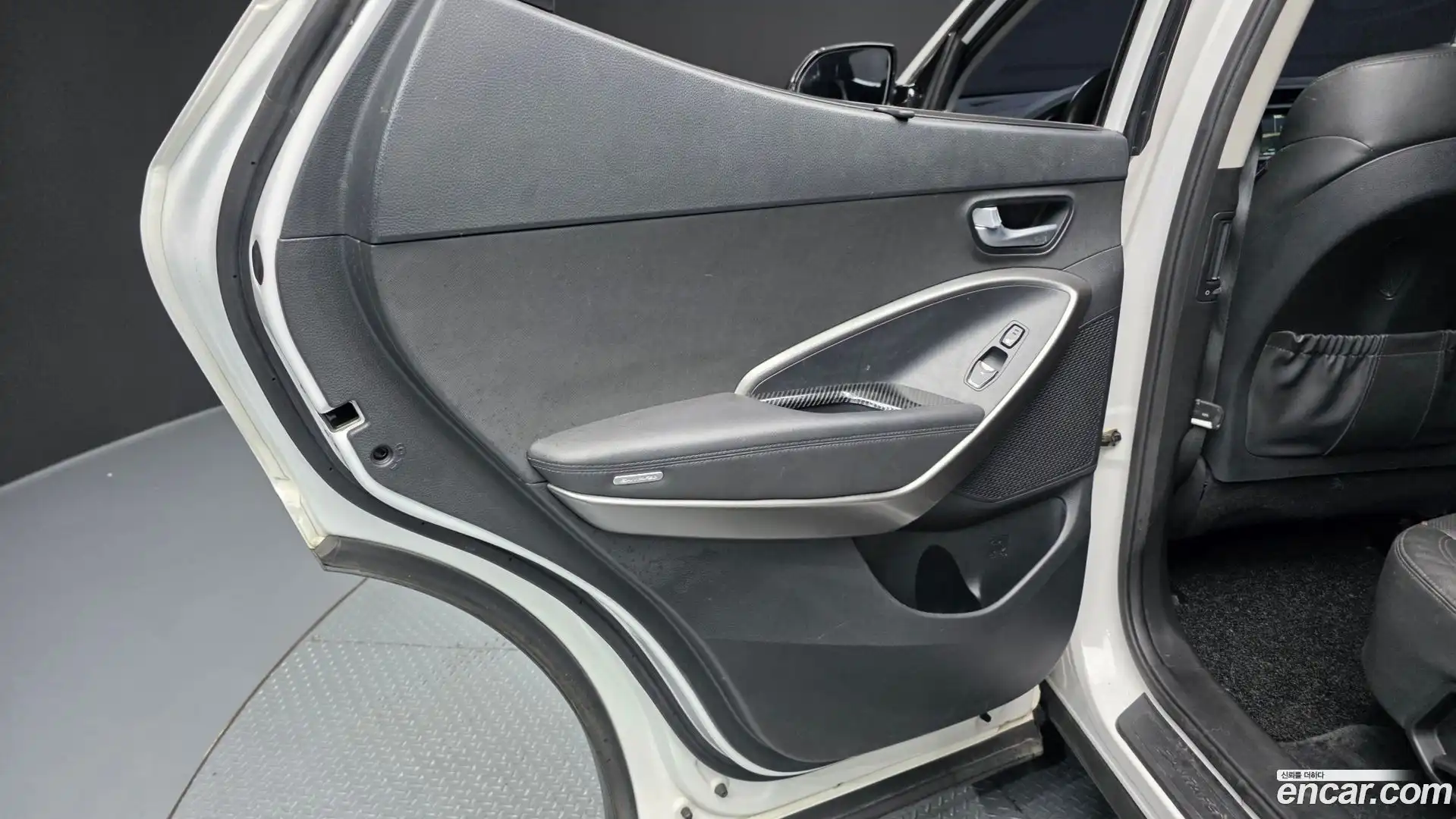 Santafe Hyundai 2017.9-INNER-035
