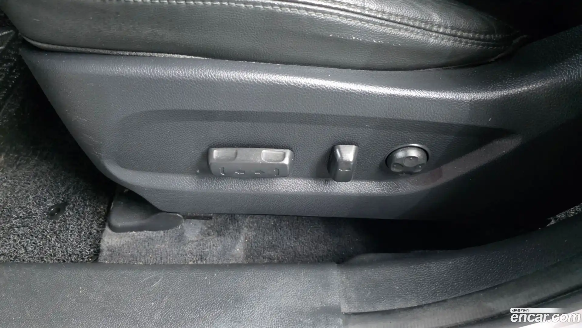 Santafe Hyundai 2017.9-OPTION-044