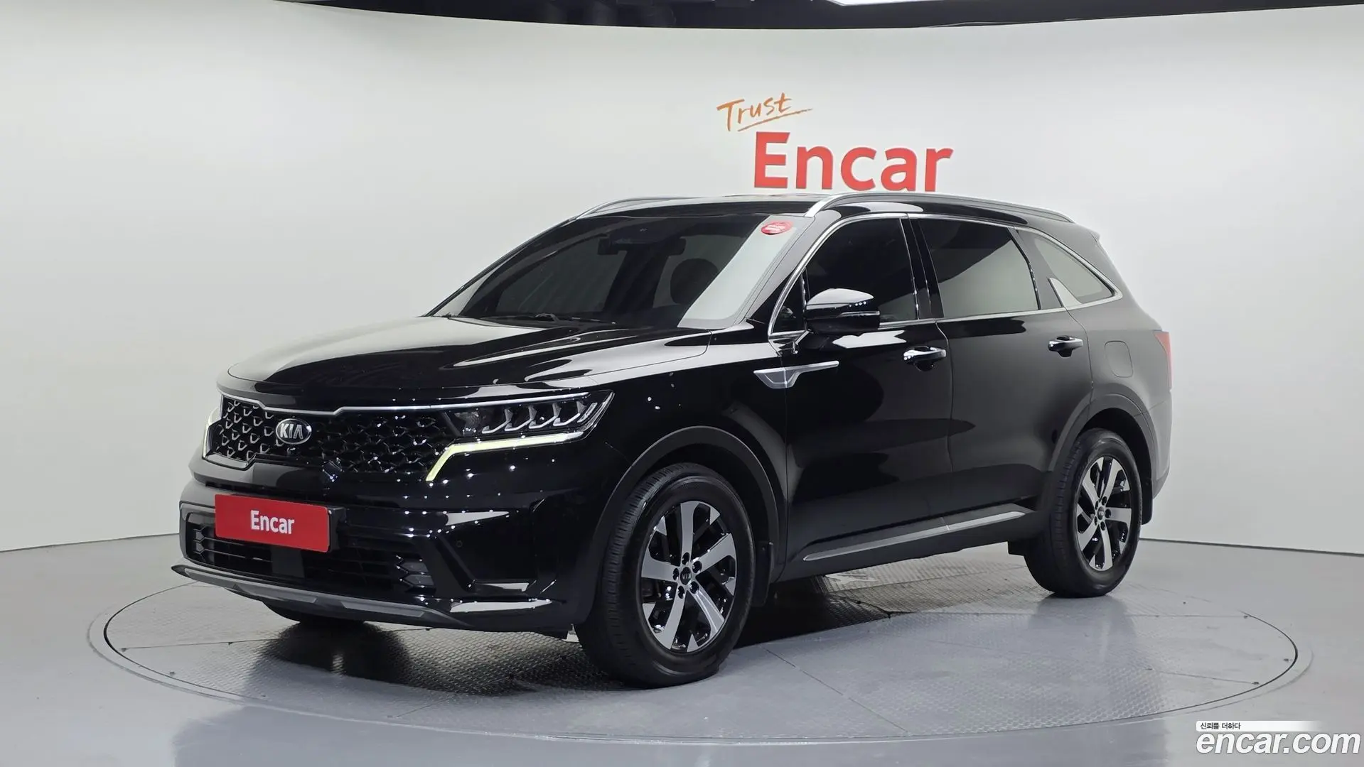 Main__Slider__Photo:Sorento Kia 2020.3-0
