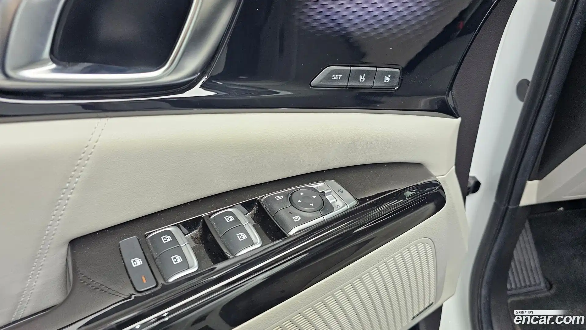 Canival Kia 2022.4-OPTION-021