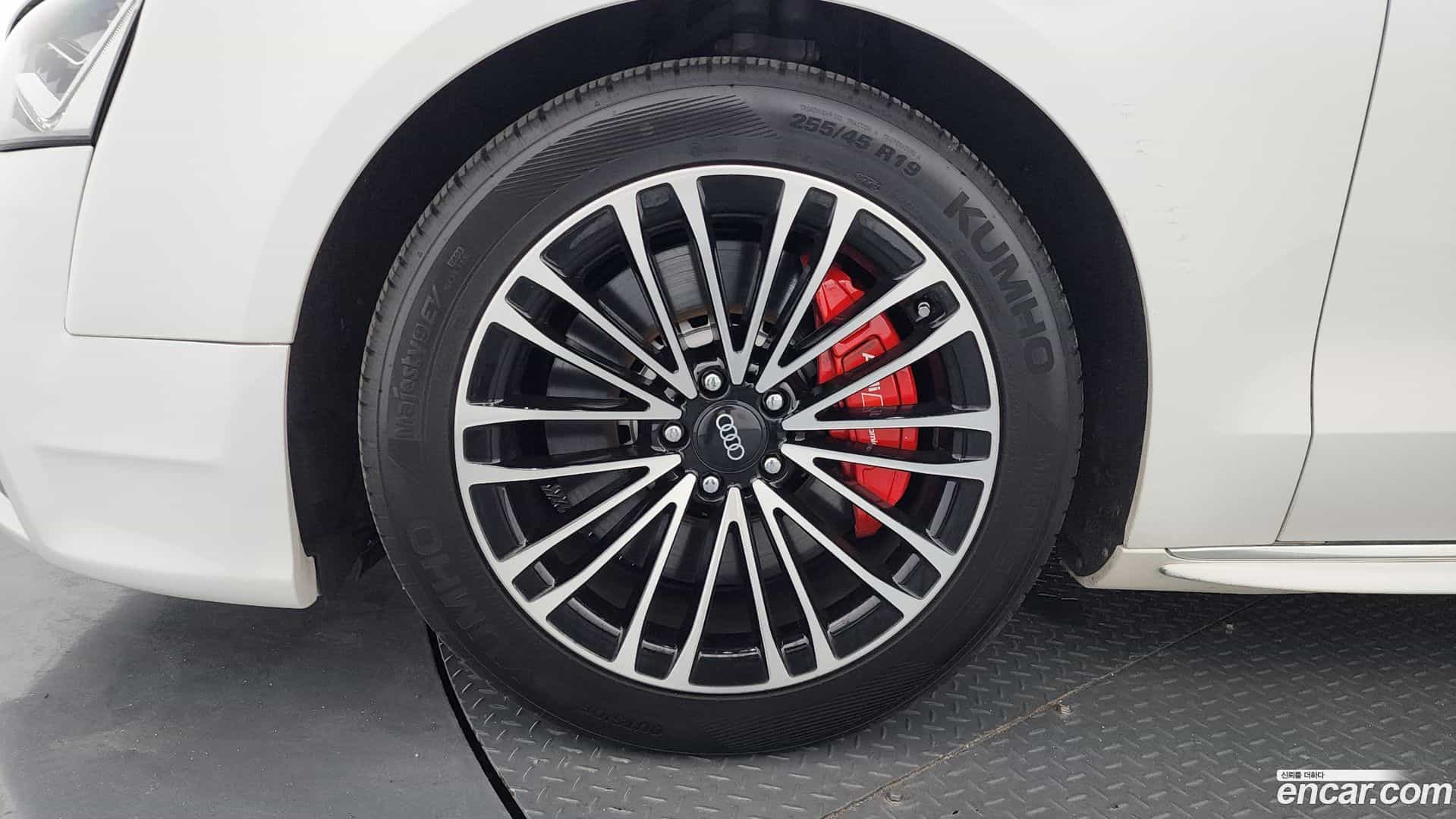 A8 Audi 2011.3-OUTER-005