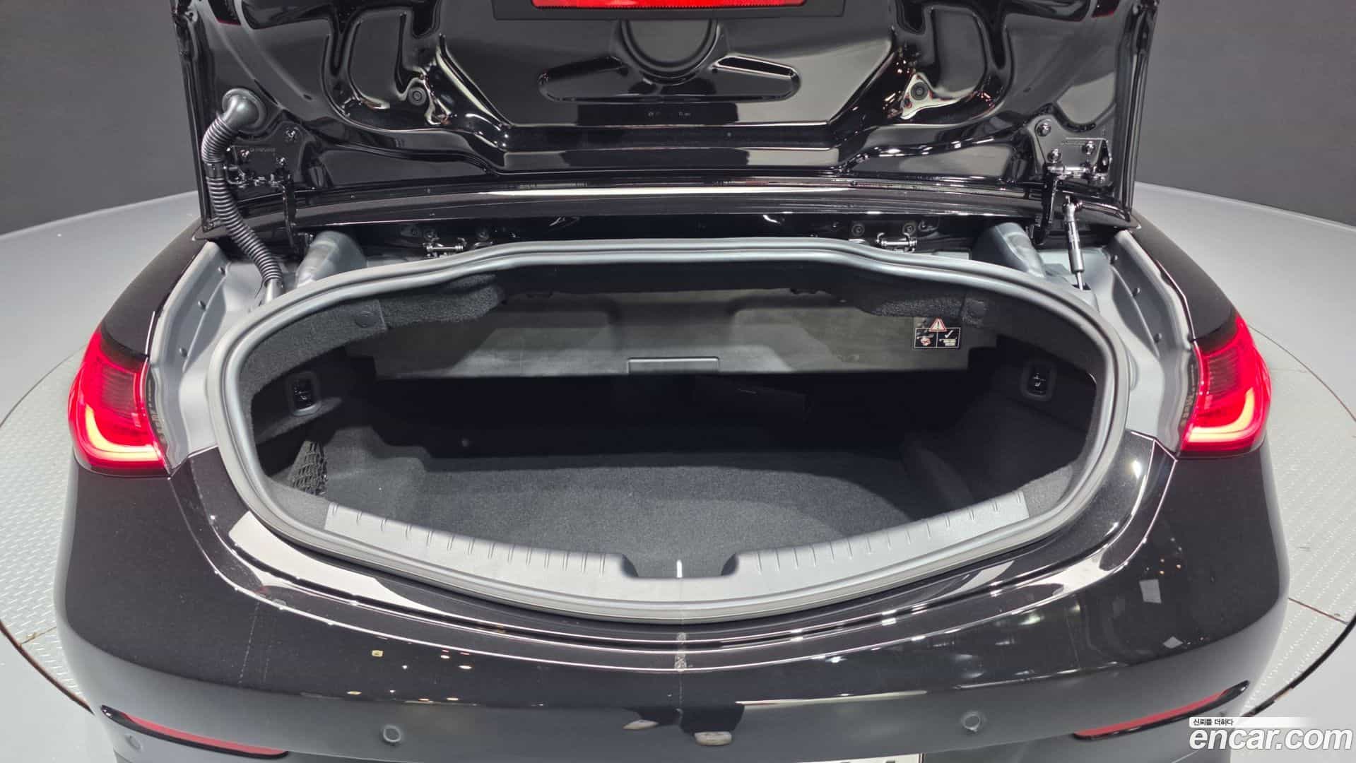 CLE-Class Mercedes-Benz 2025.10-OPTION-024