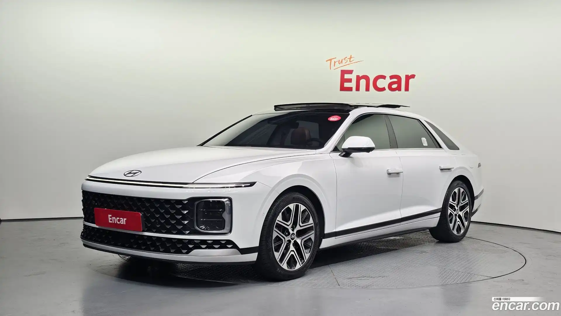 Grandeur Hyundai 2023.5-OUTER-001
