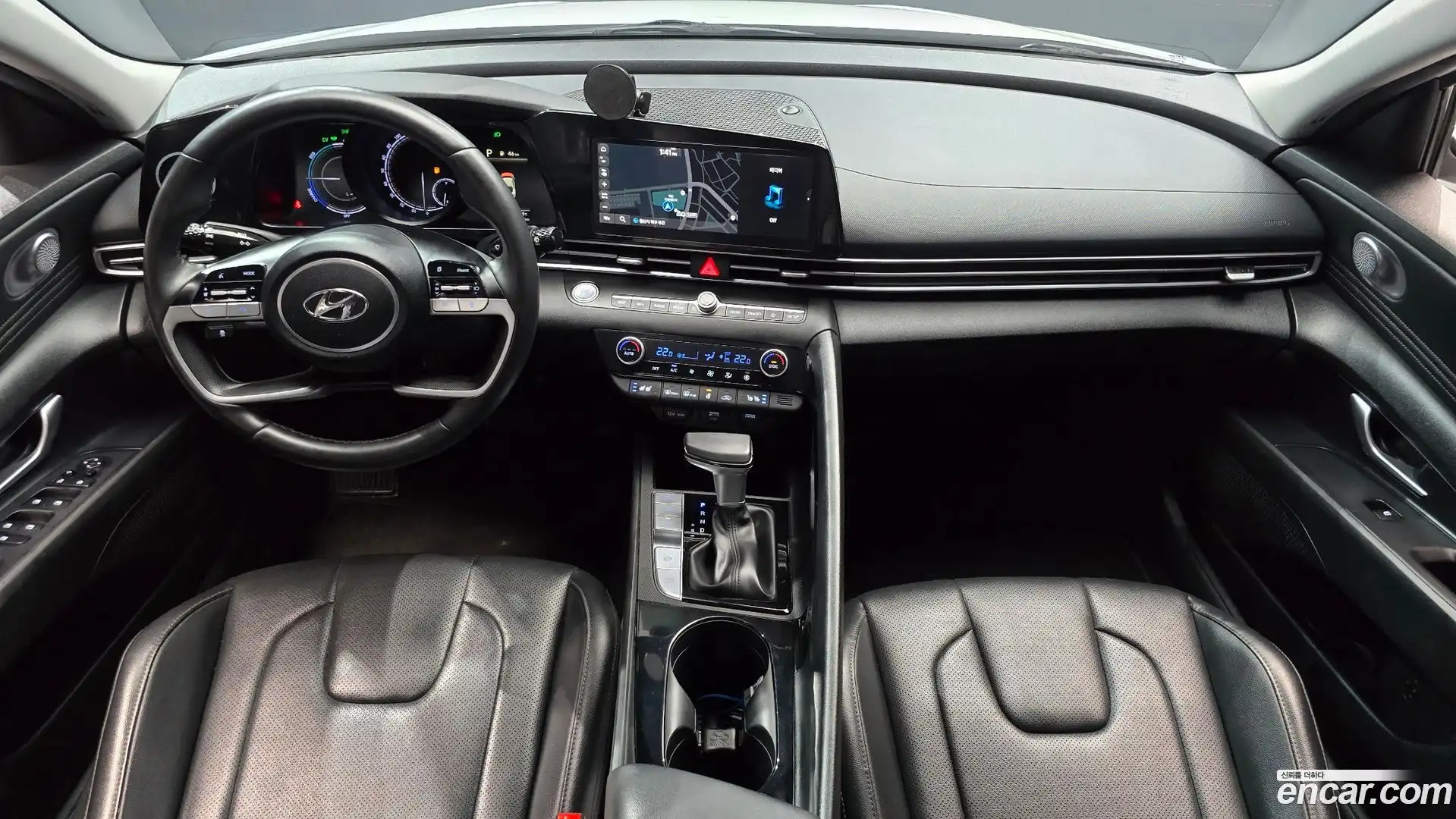 AVANTE Hyundai 2022.5-INNER-007