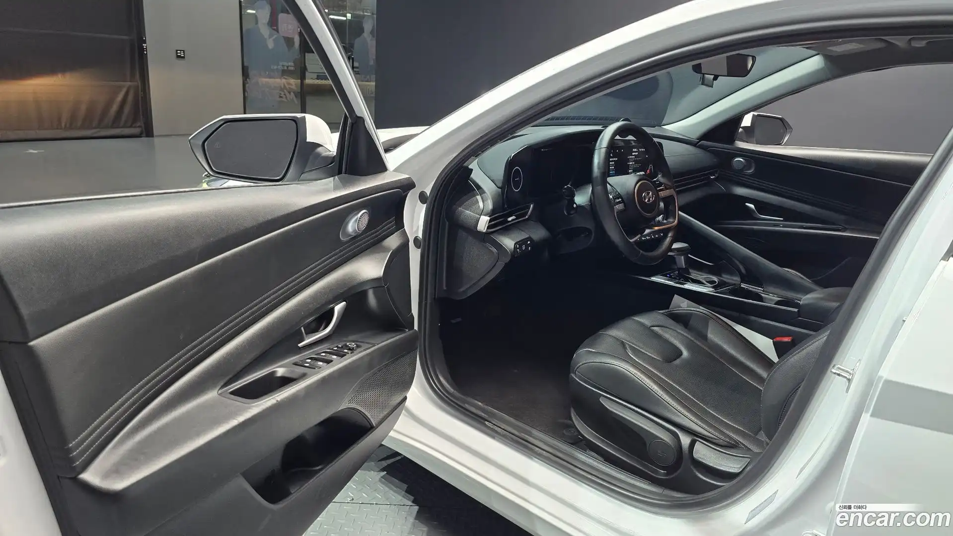 AVANTE Hyundai 2022.5-INNER-010