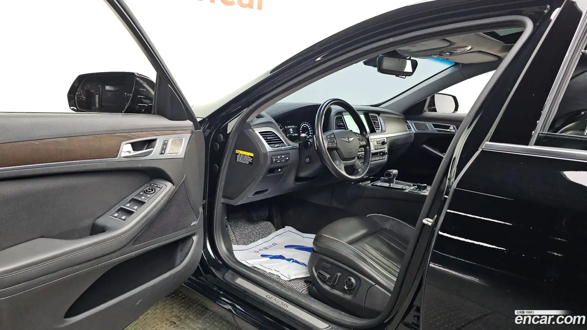 G80 Genesis 2016.8-INNER-010