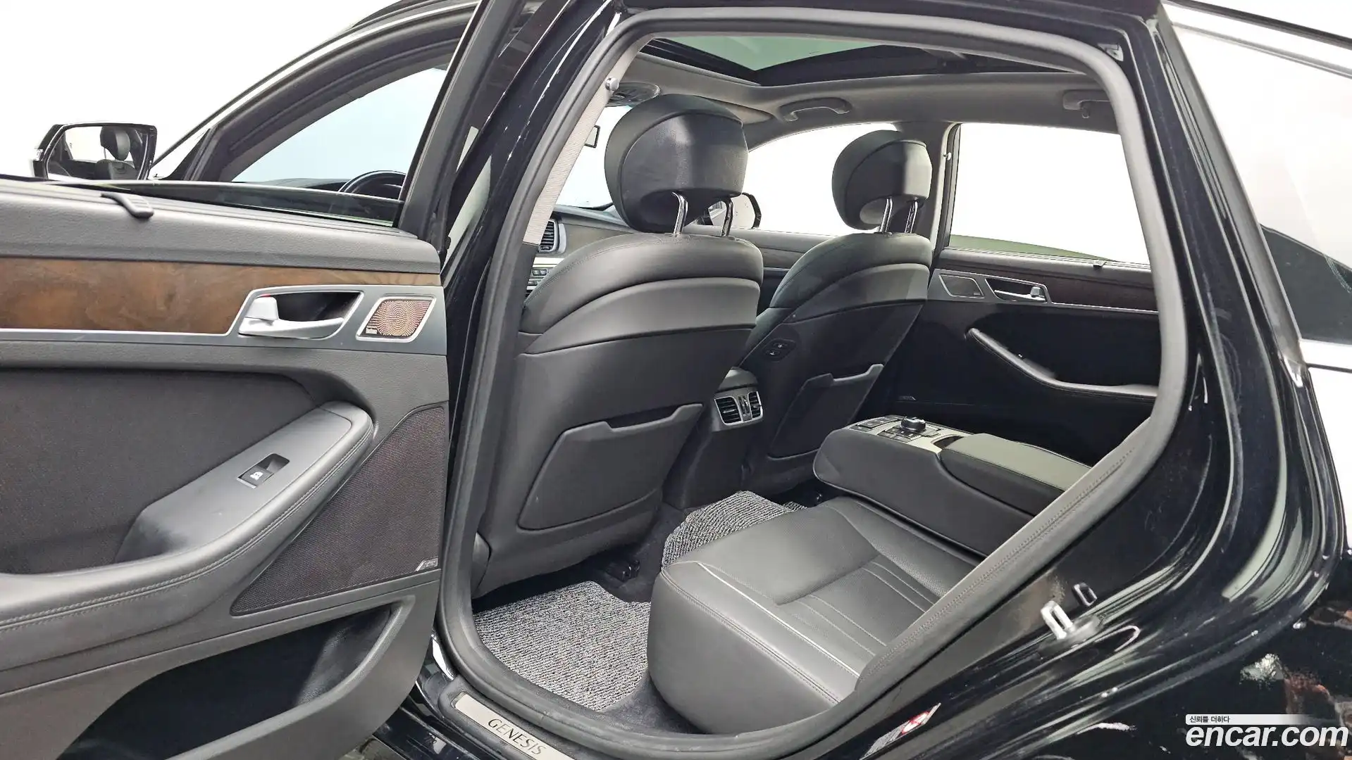 G80 Genesis 2016.8-OPTION-015