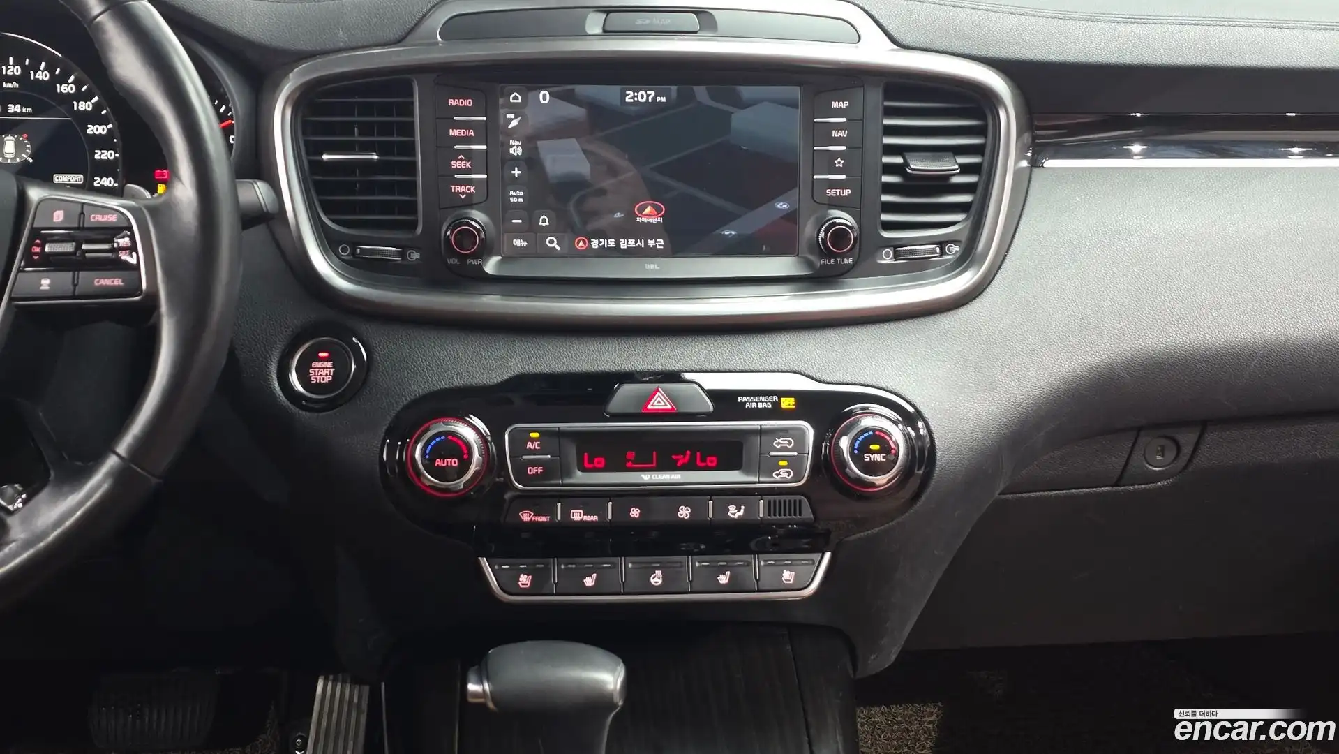 Sorento Kia 2018.0-OPTION-017