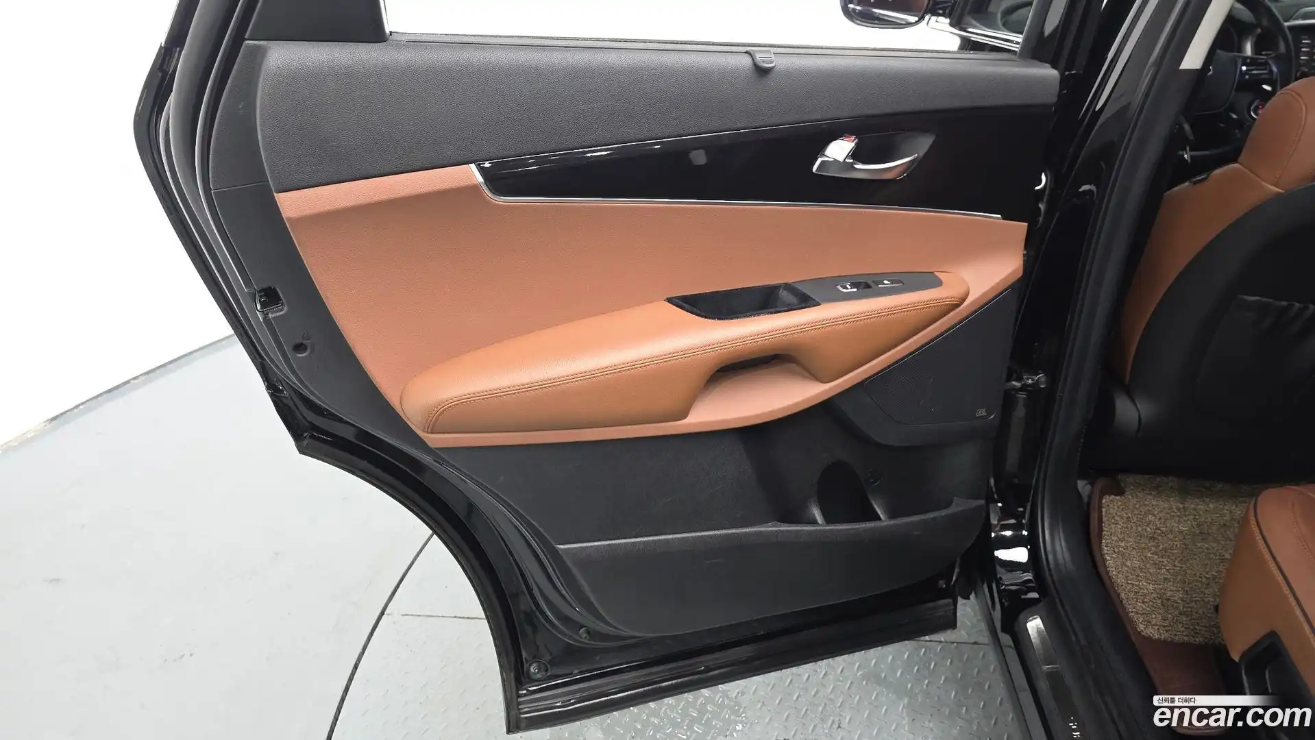 Sorento Kia 2018.0-INNER-035
