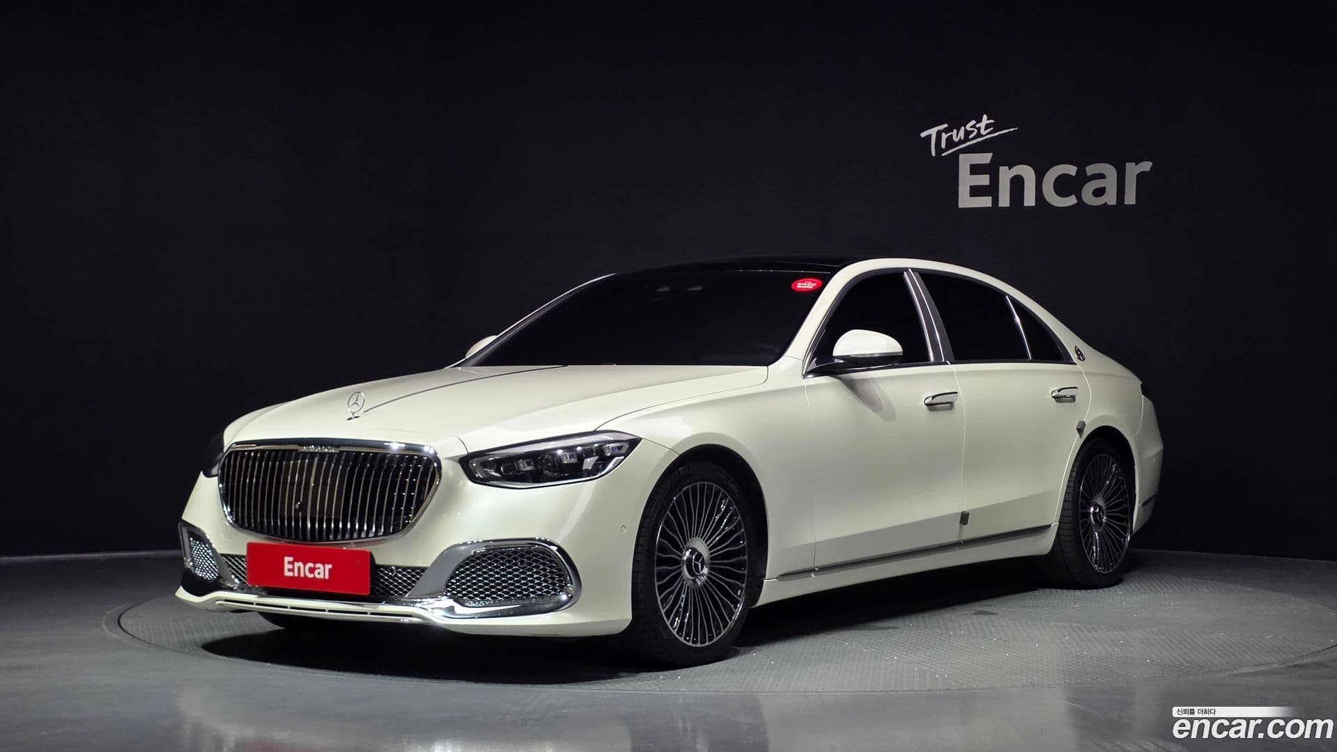 Main__Slider__Photo:S-Class Mercedes-Benz 2022.2-0