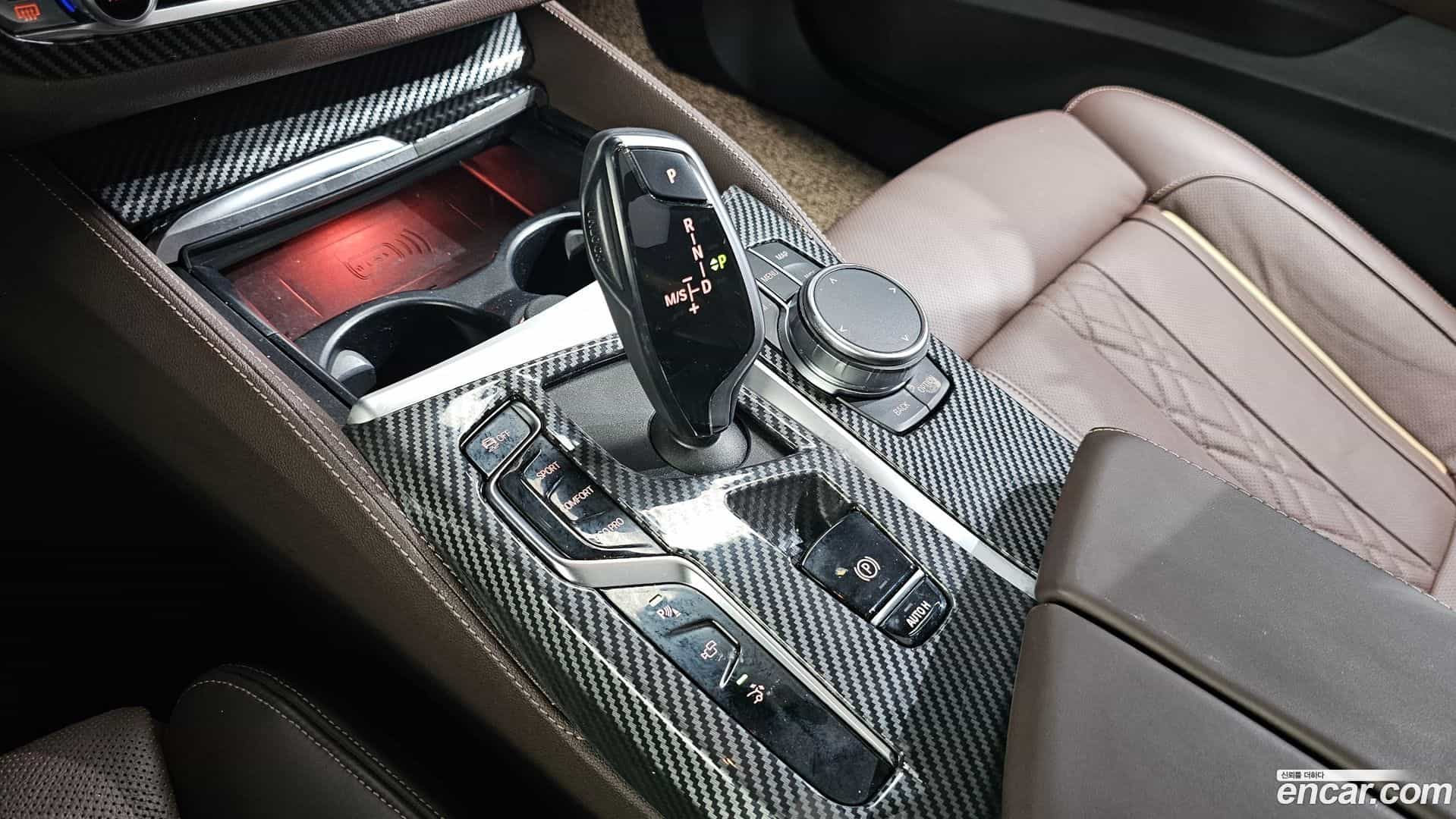 Gran Turismo BMW 2024.6-INNER-009